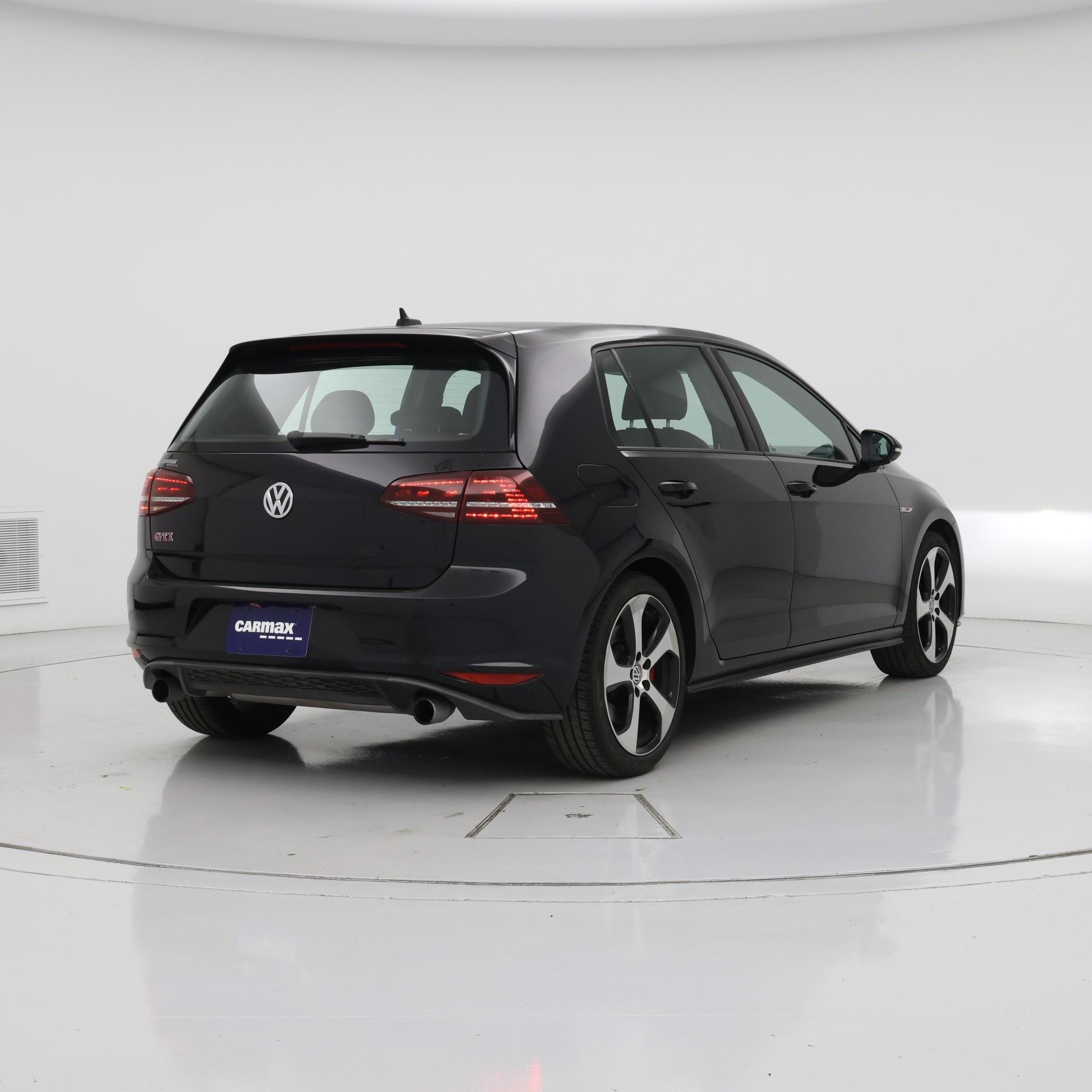 Thumbnail: 2016 Volkswagen Golf - 8