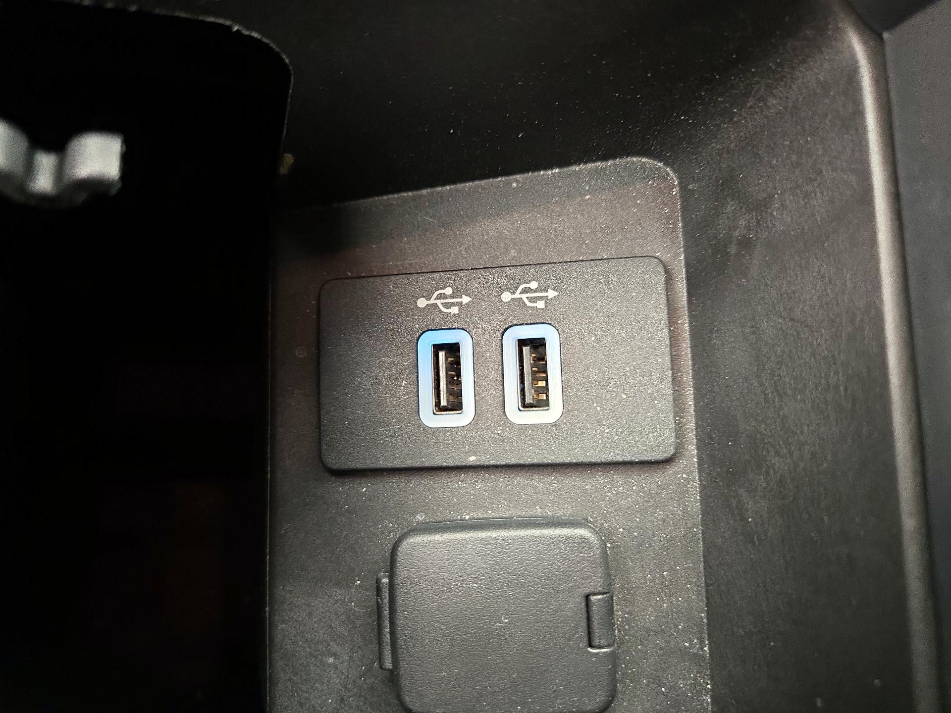 Thumbnail: 2017 Ford Expedition - 19