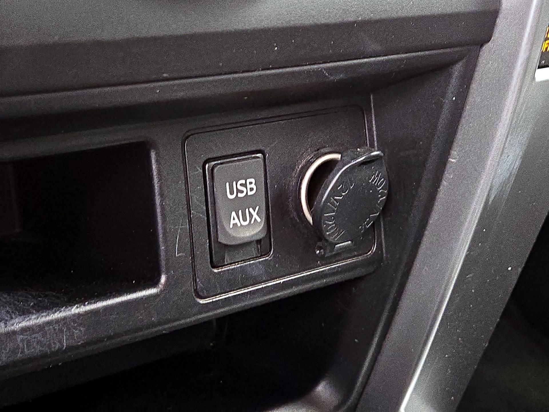 Thumbnail: 2018 Toyota 4Runner - 18