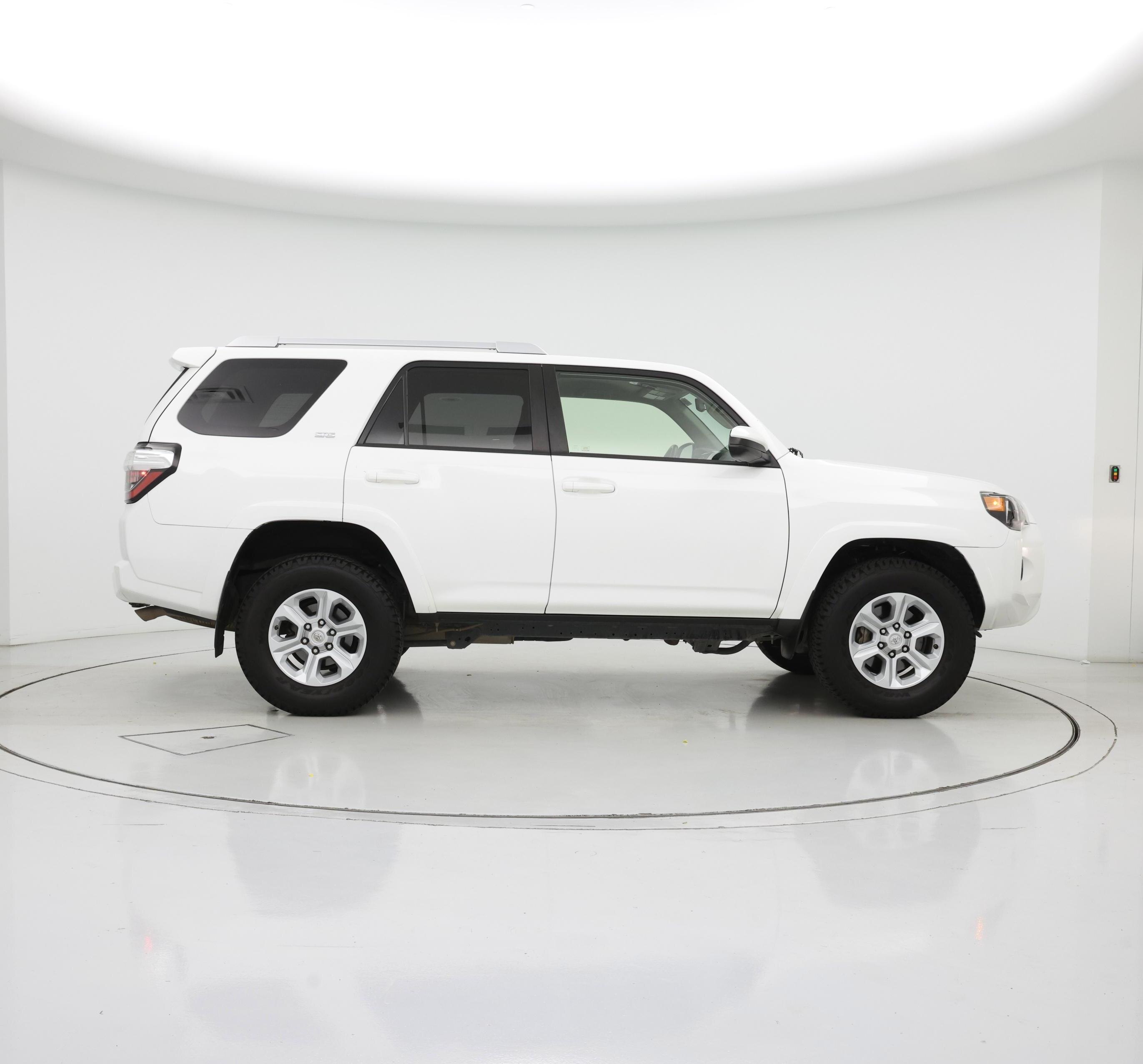 Thumbnail: 2018 Toyota 4Runner - 7