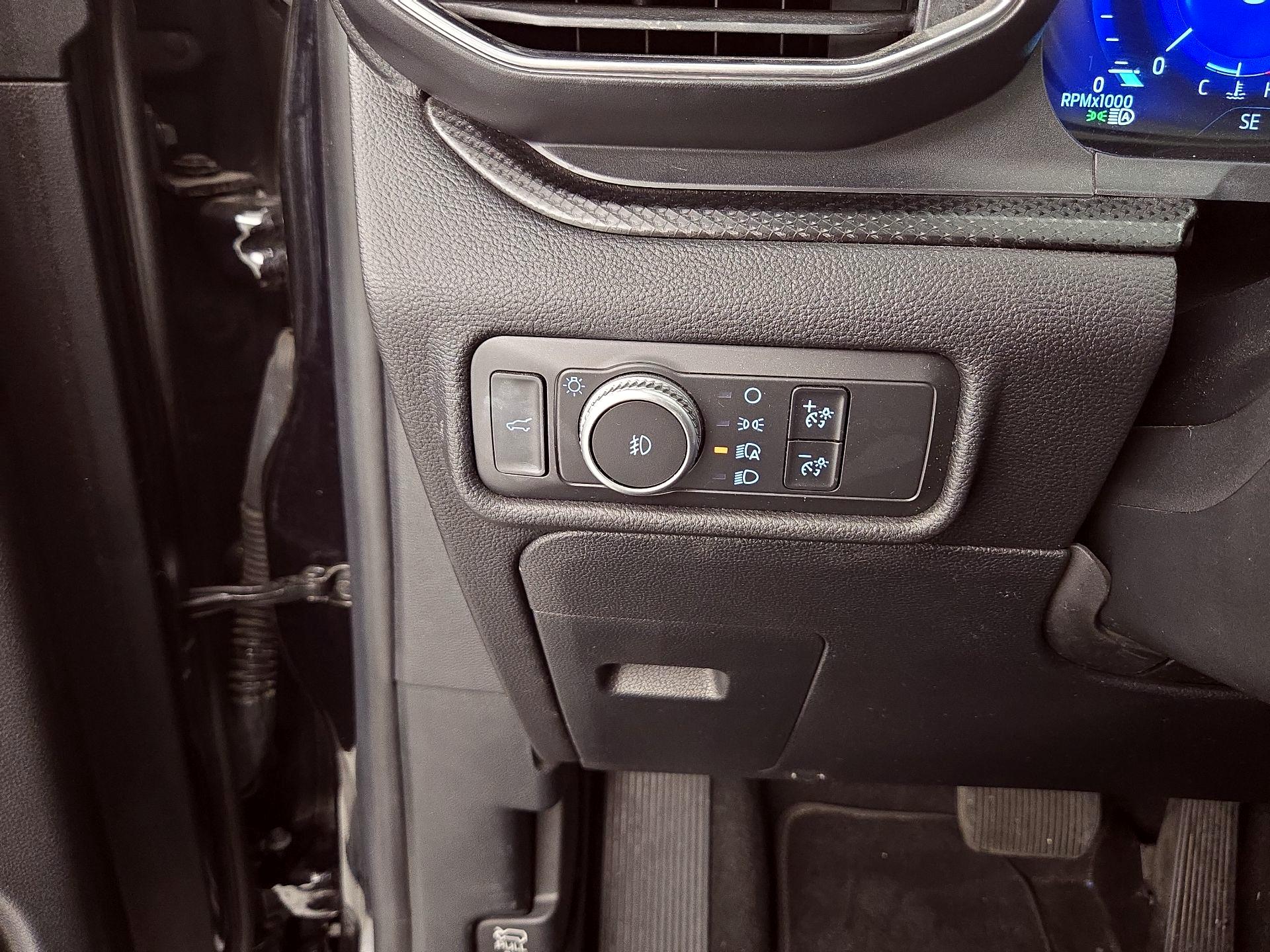 Thumbnail: 2020 Ford Explorer - 13