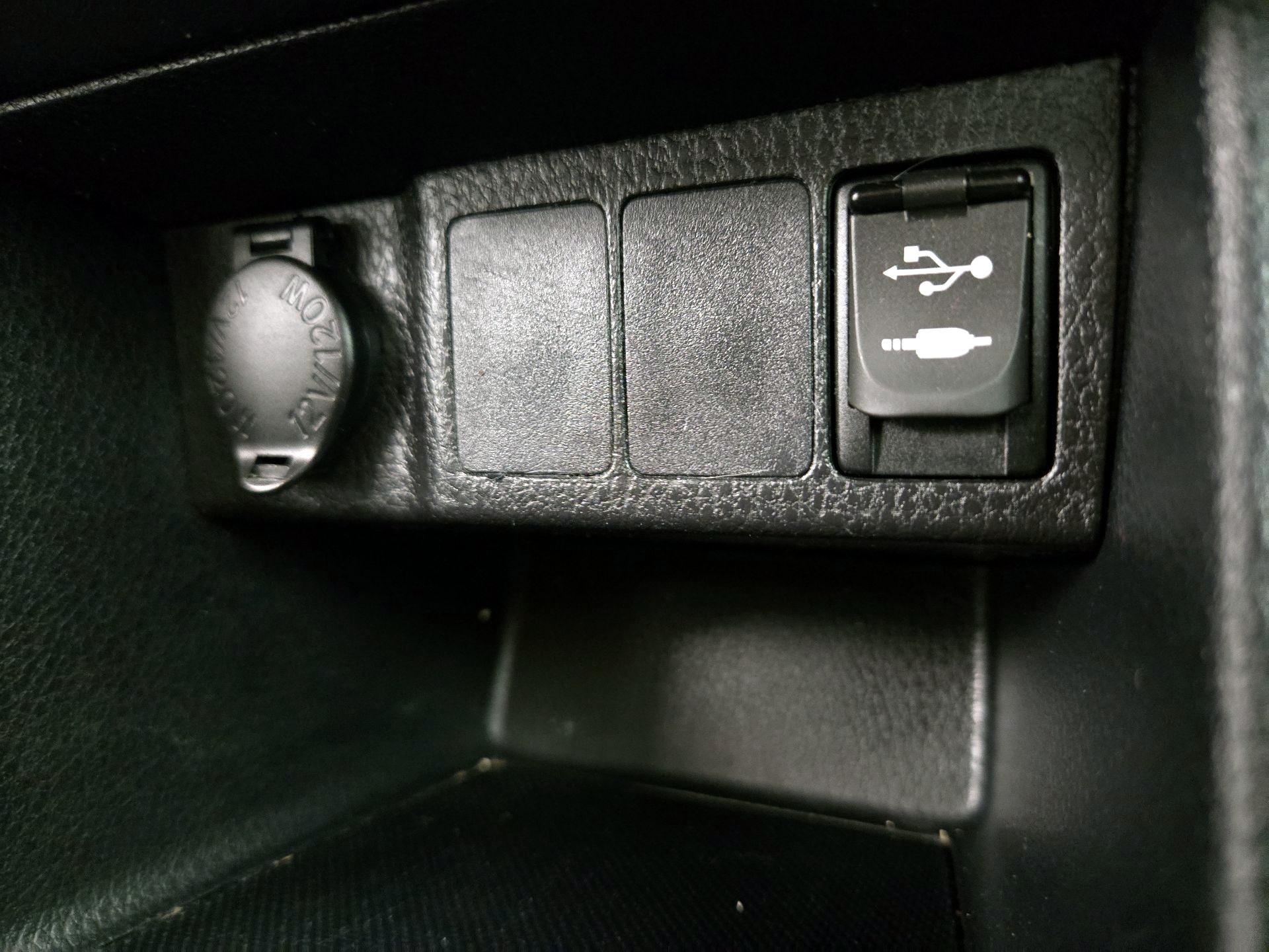 Thumbnail: 2018 Toyota Corolla - 18