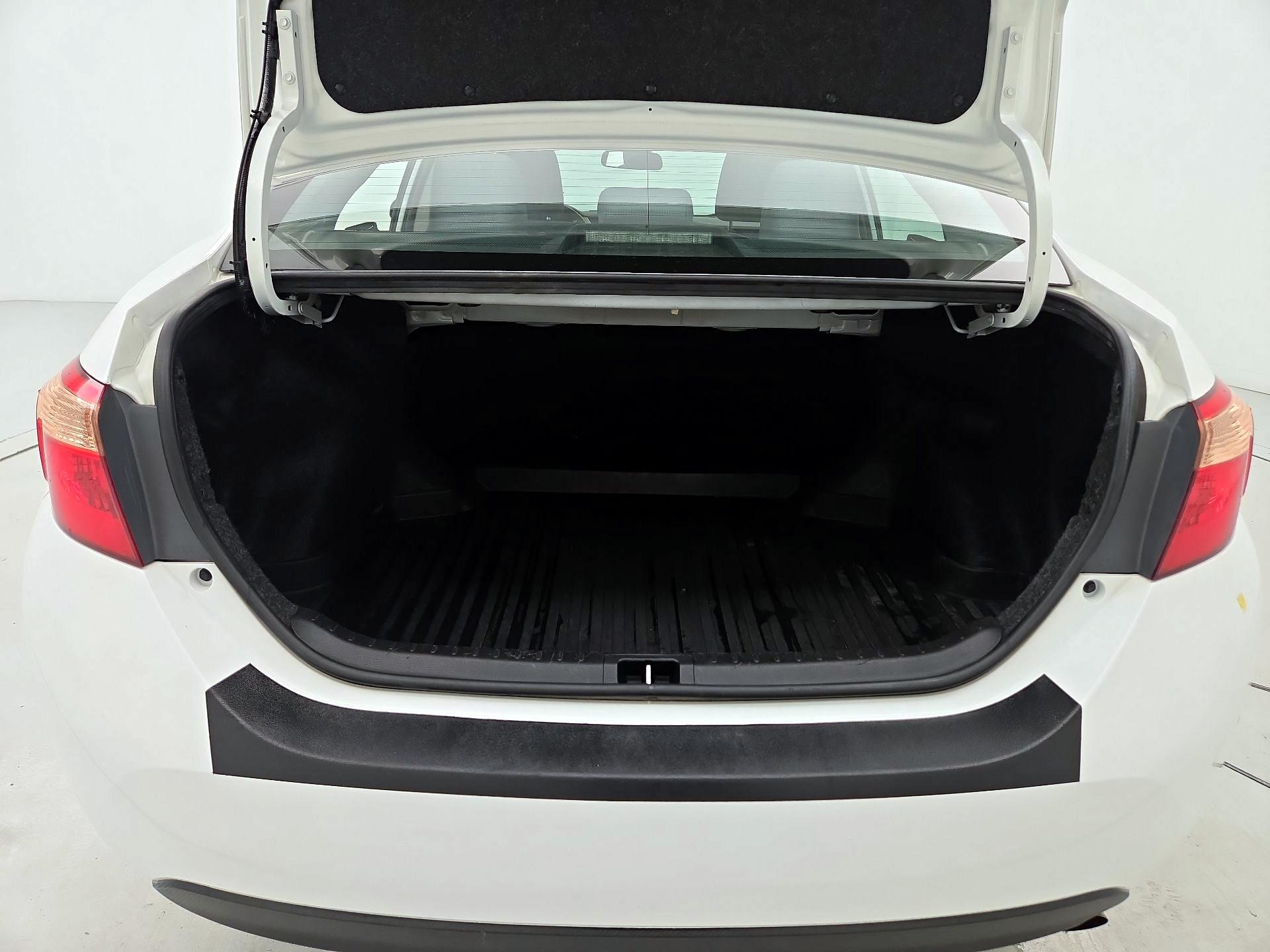 Thumbnail: 2018 Toyota Corolla - 20