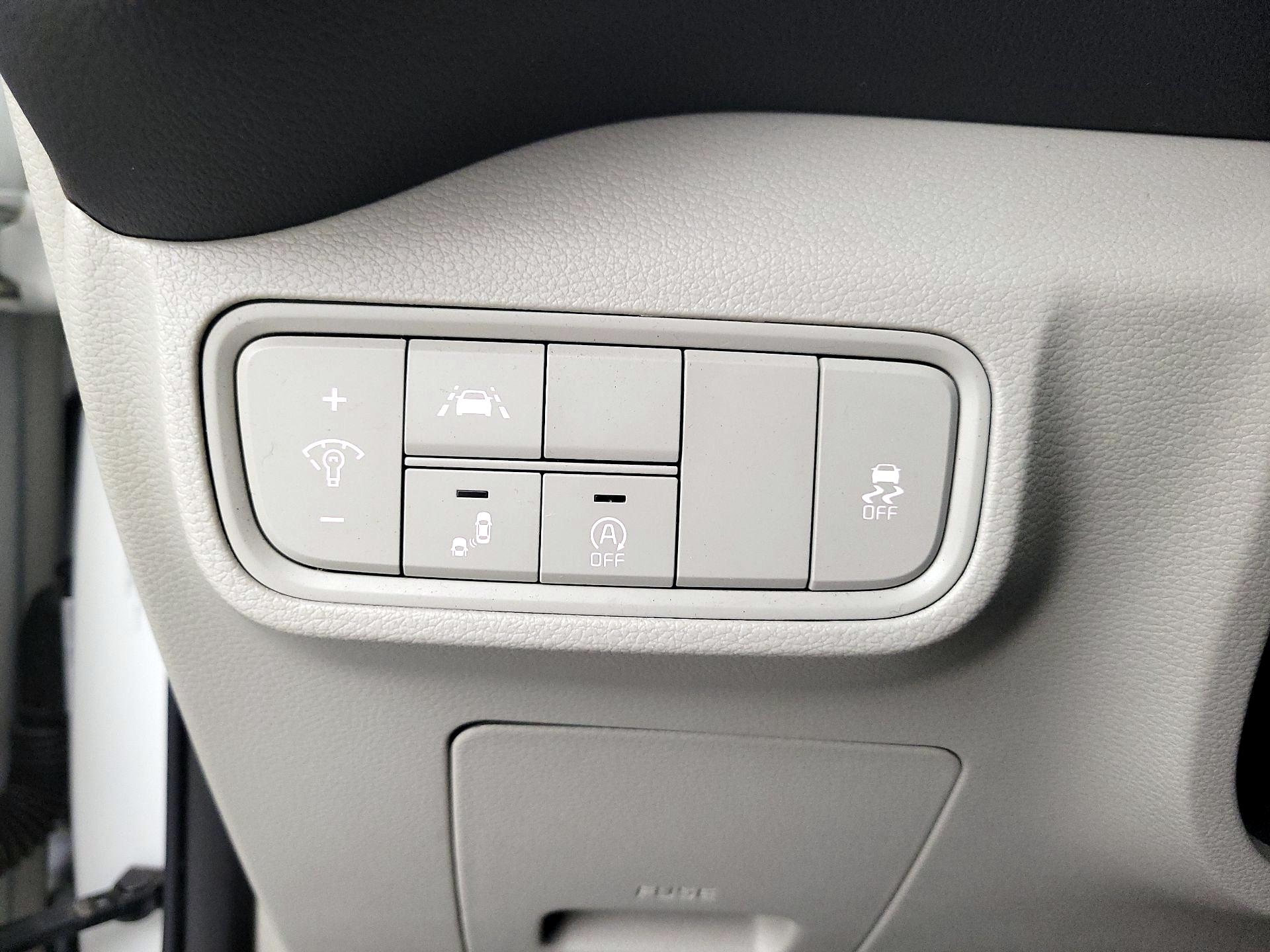 Thumbnail: 2022 Kia Soul - 13