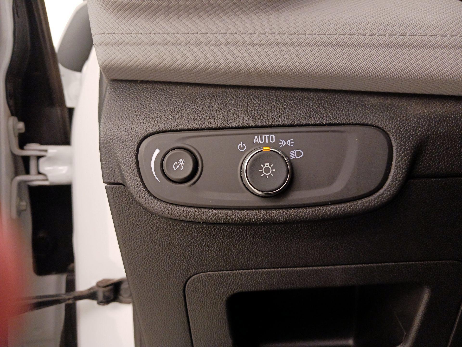 Thumbnail: 2024 Chevrolet TrailBlazer - 13