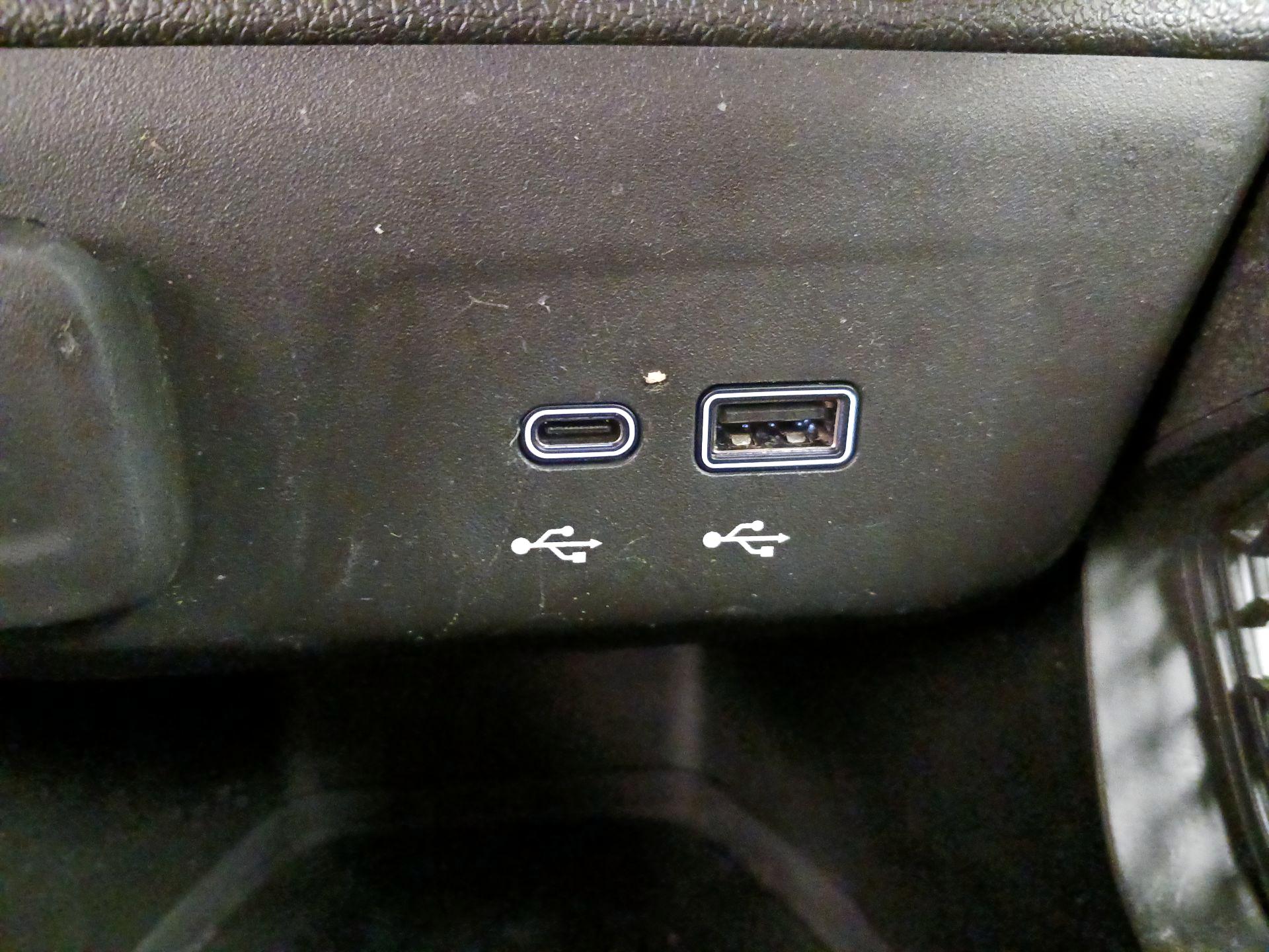 Thumbnail: 2024 Chevrolet TrailBlazer - 19