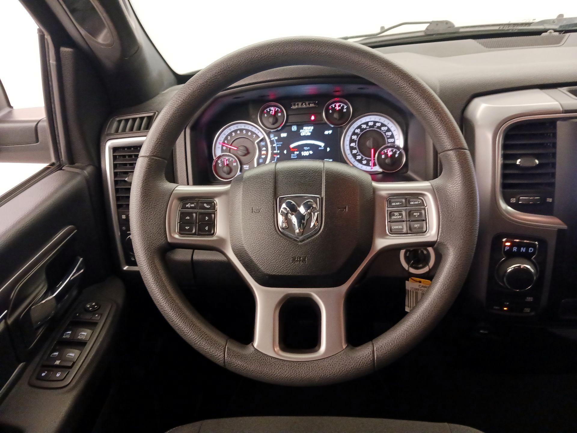 Thumbnail: 2022 RAM 1500 Classic - 10