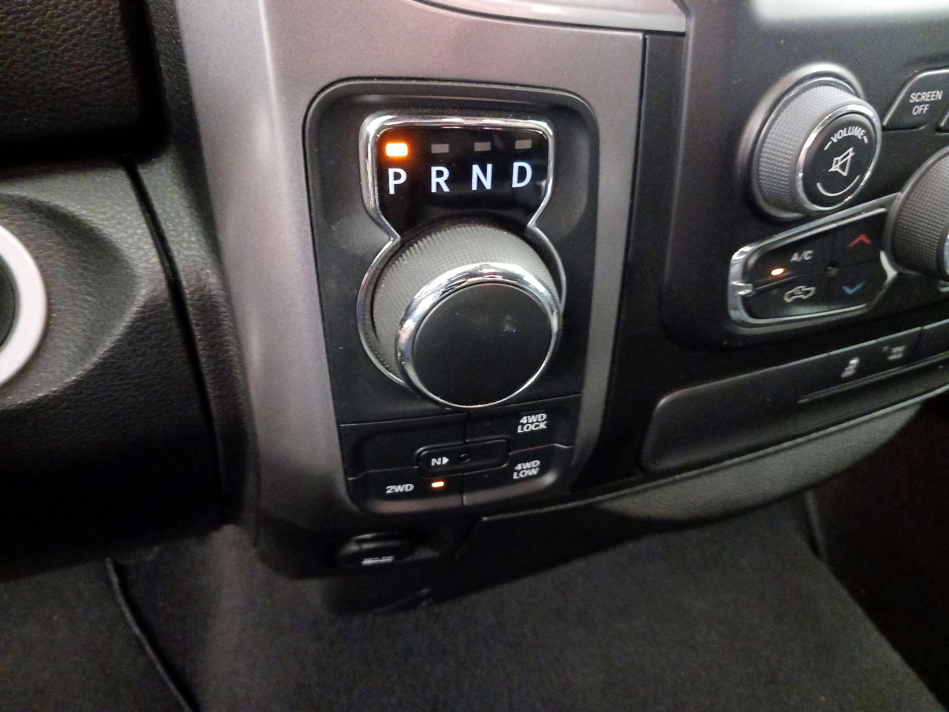 Thumbnail: 2022 RAM 1500 Classic - 18