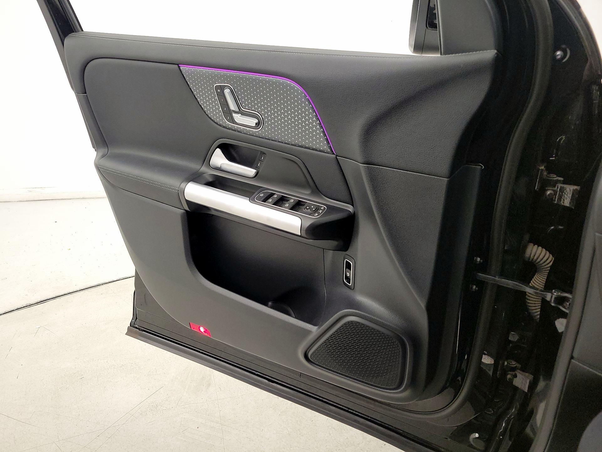 Thumbnail: 2025 Mercedes-Benz GLA - 12