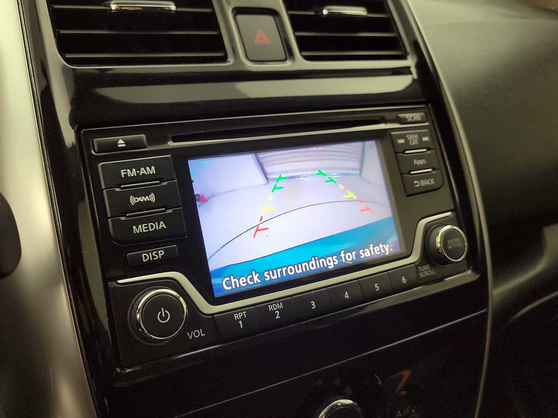 Thumbnail: 2015 Nissan Versa Note - 14