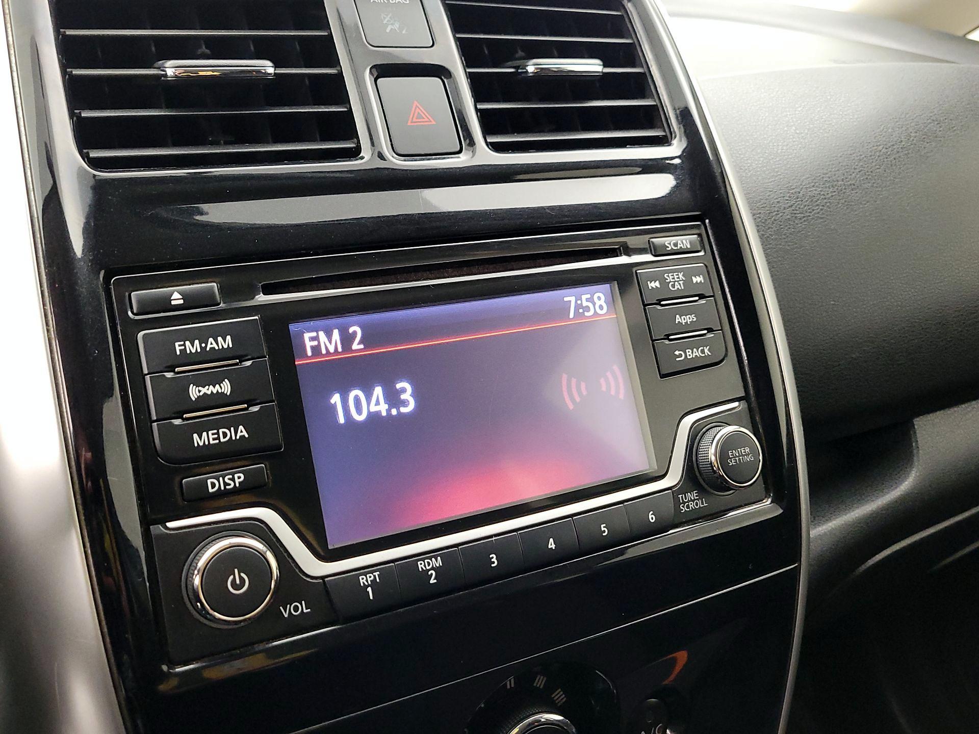 Thumbnail: 2015 Nissan Versa Note - 15