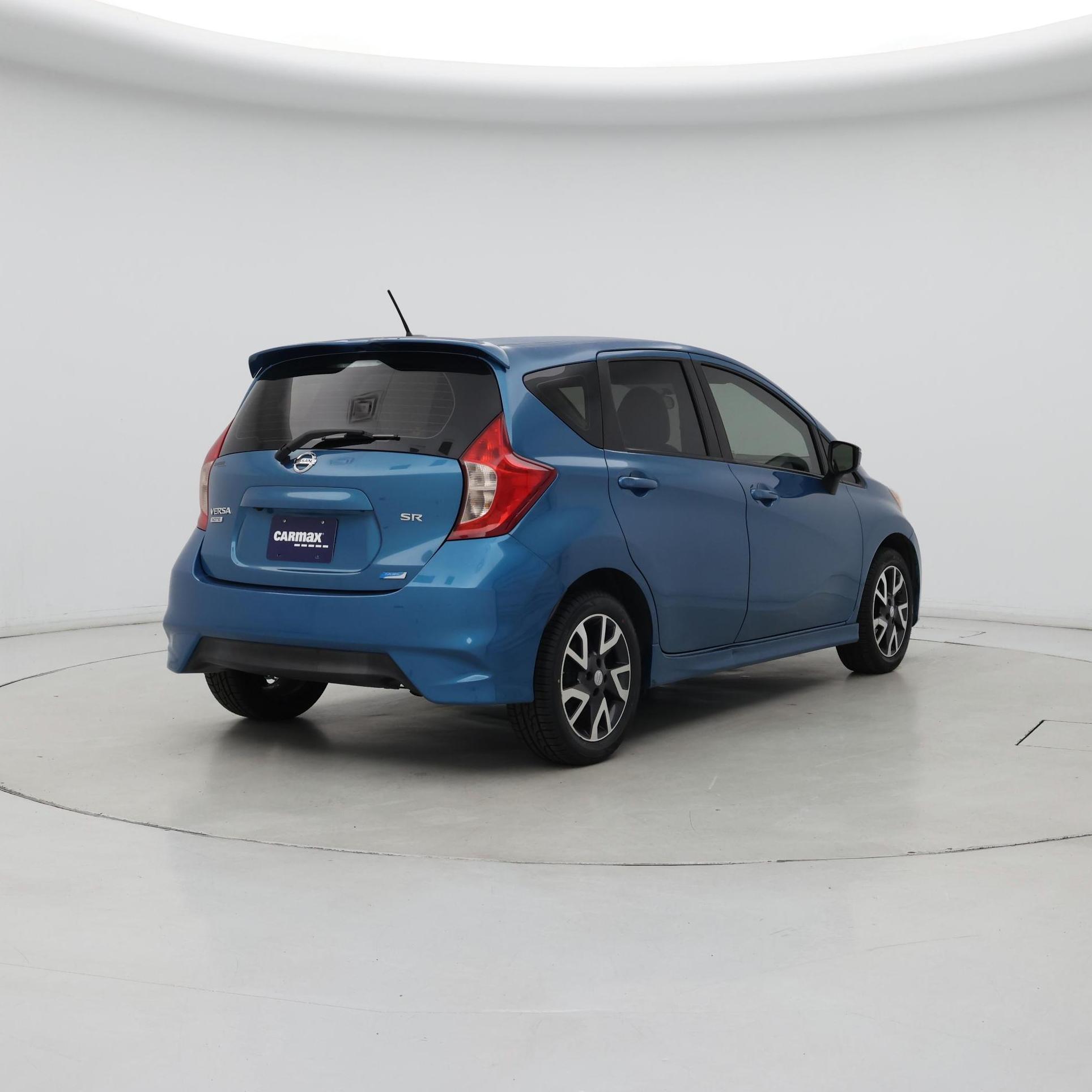 Thumbnail: 2015 Nissan Versa Note - 8