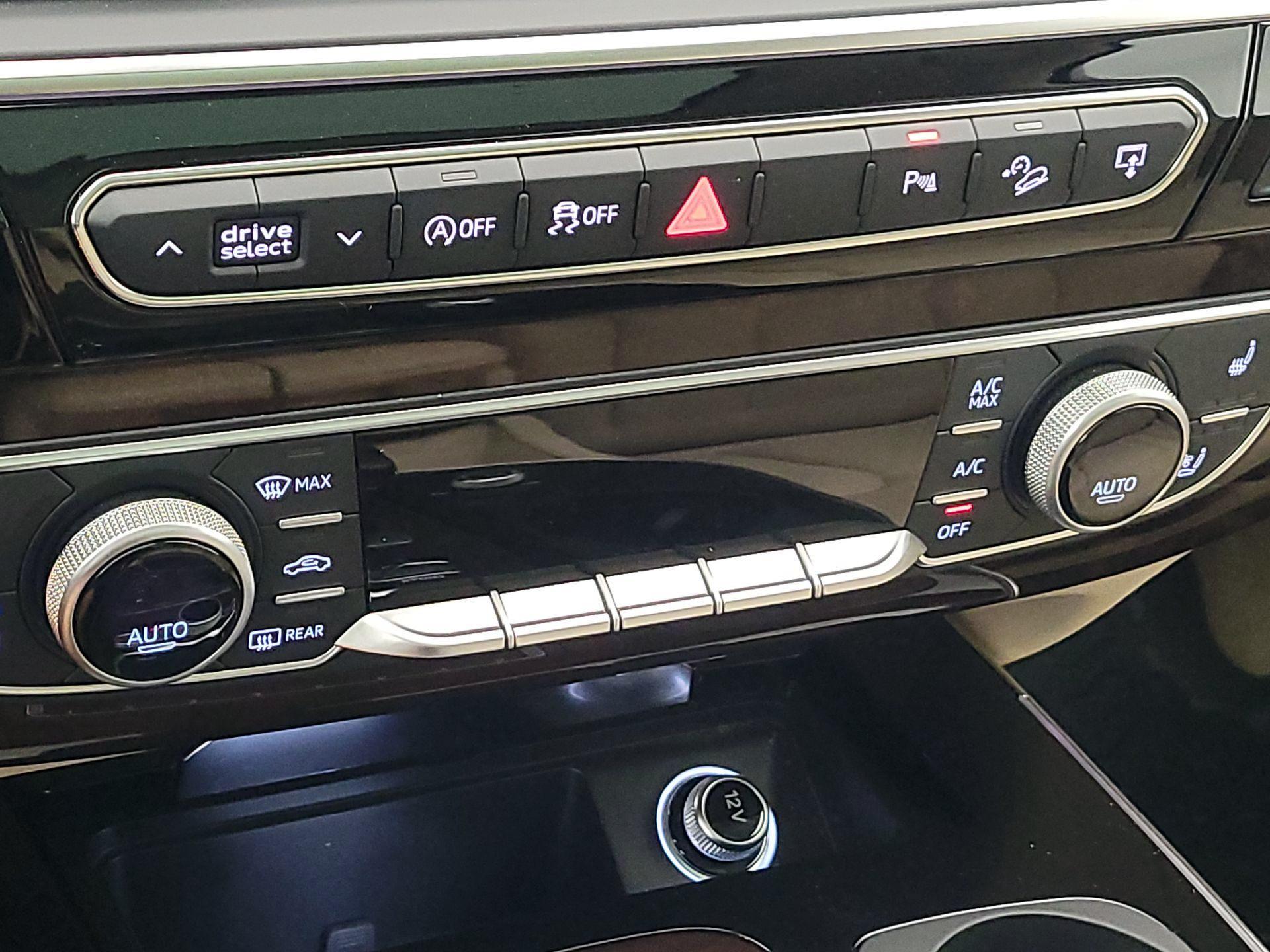 Thumbnail: 2017 Audi Q7 - 17