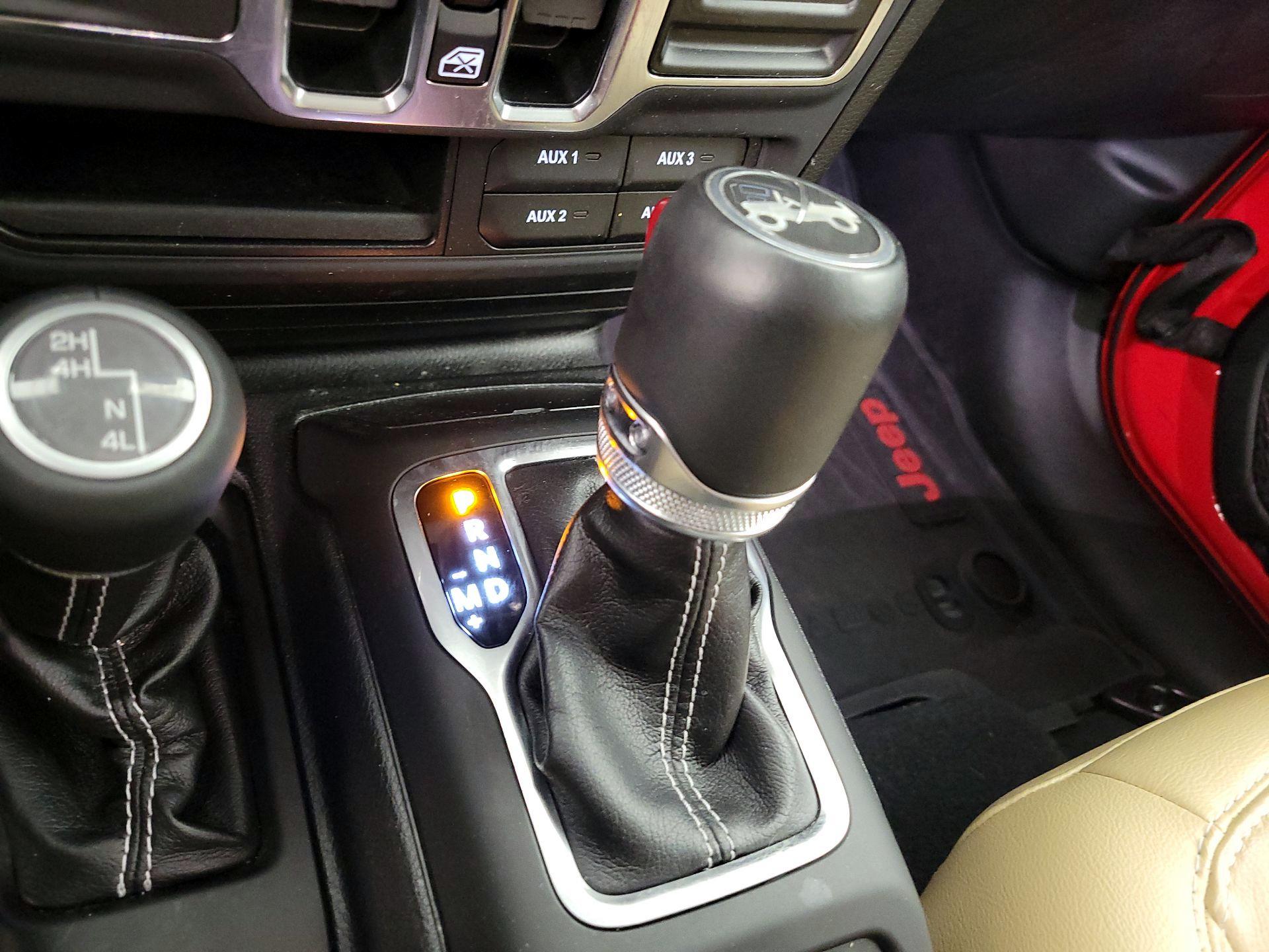 Thumbnail: 2019 Jeep Wrangler - 18