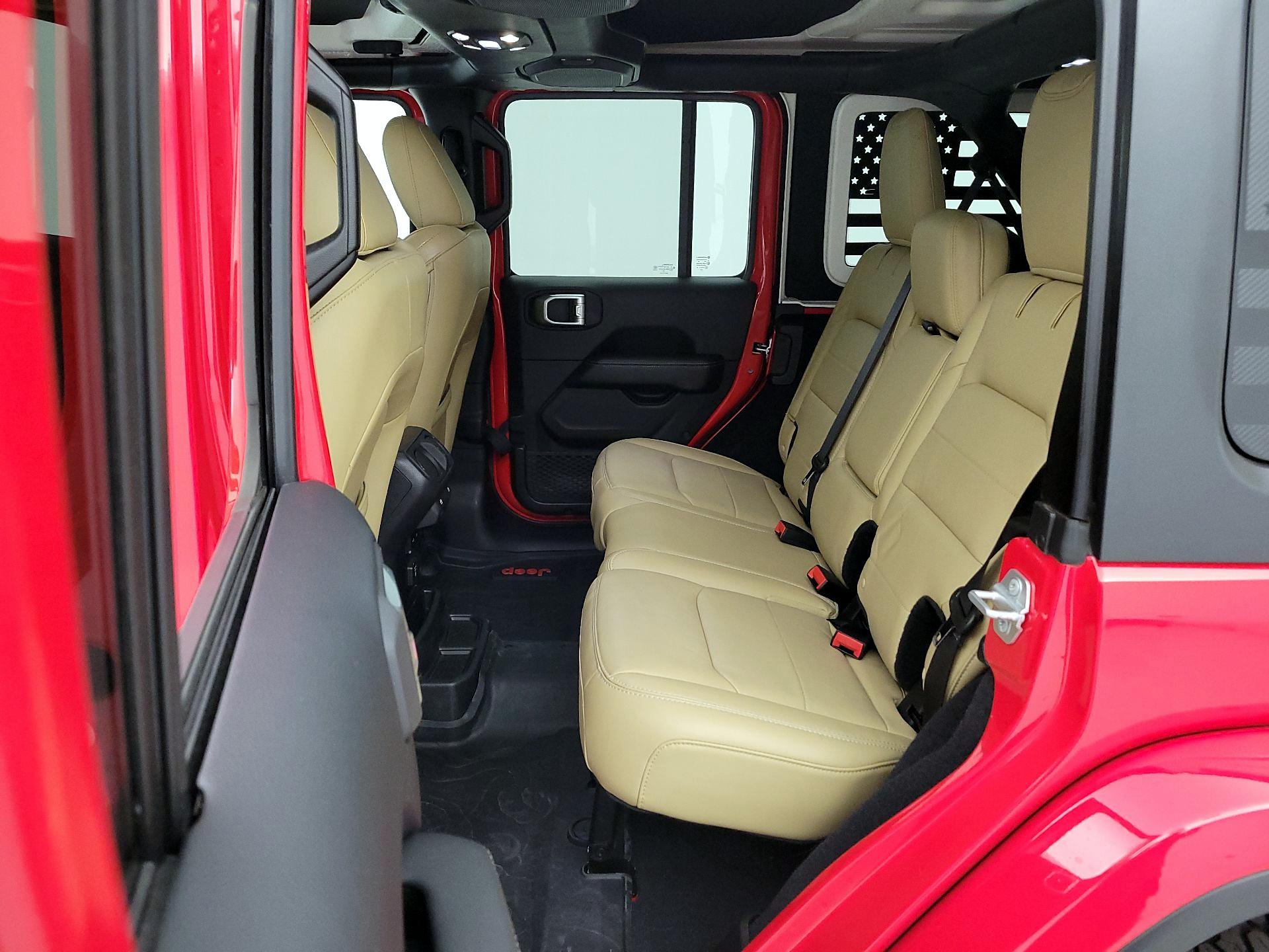 Thumbnail: 2019 Jeep Wrangler - 20