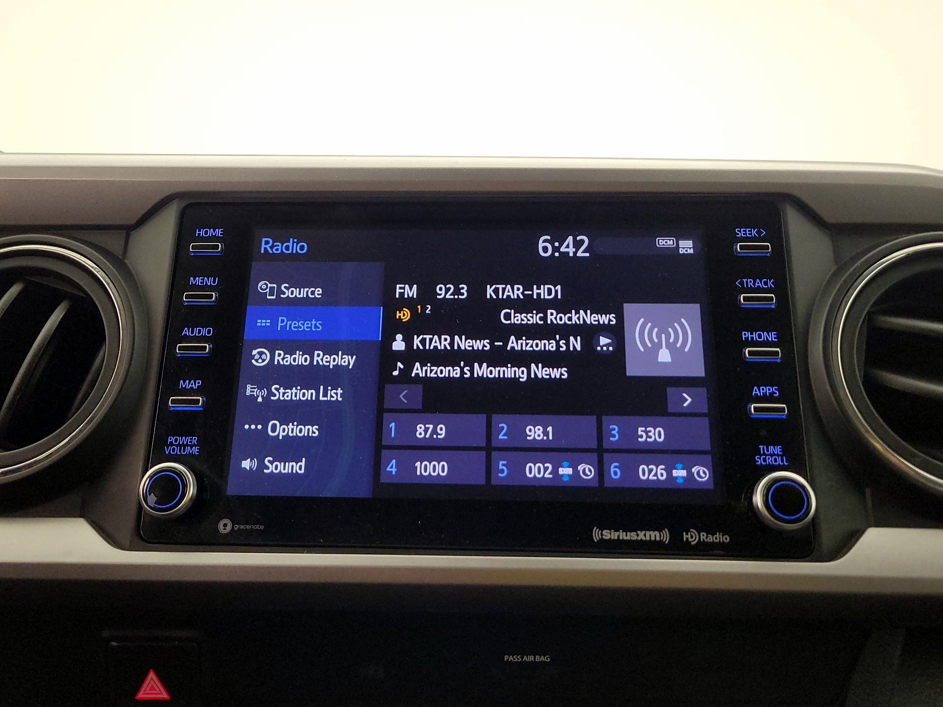 Thumbnail: 2020 Toyota Tacoma - 16