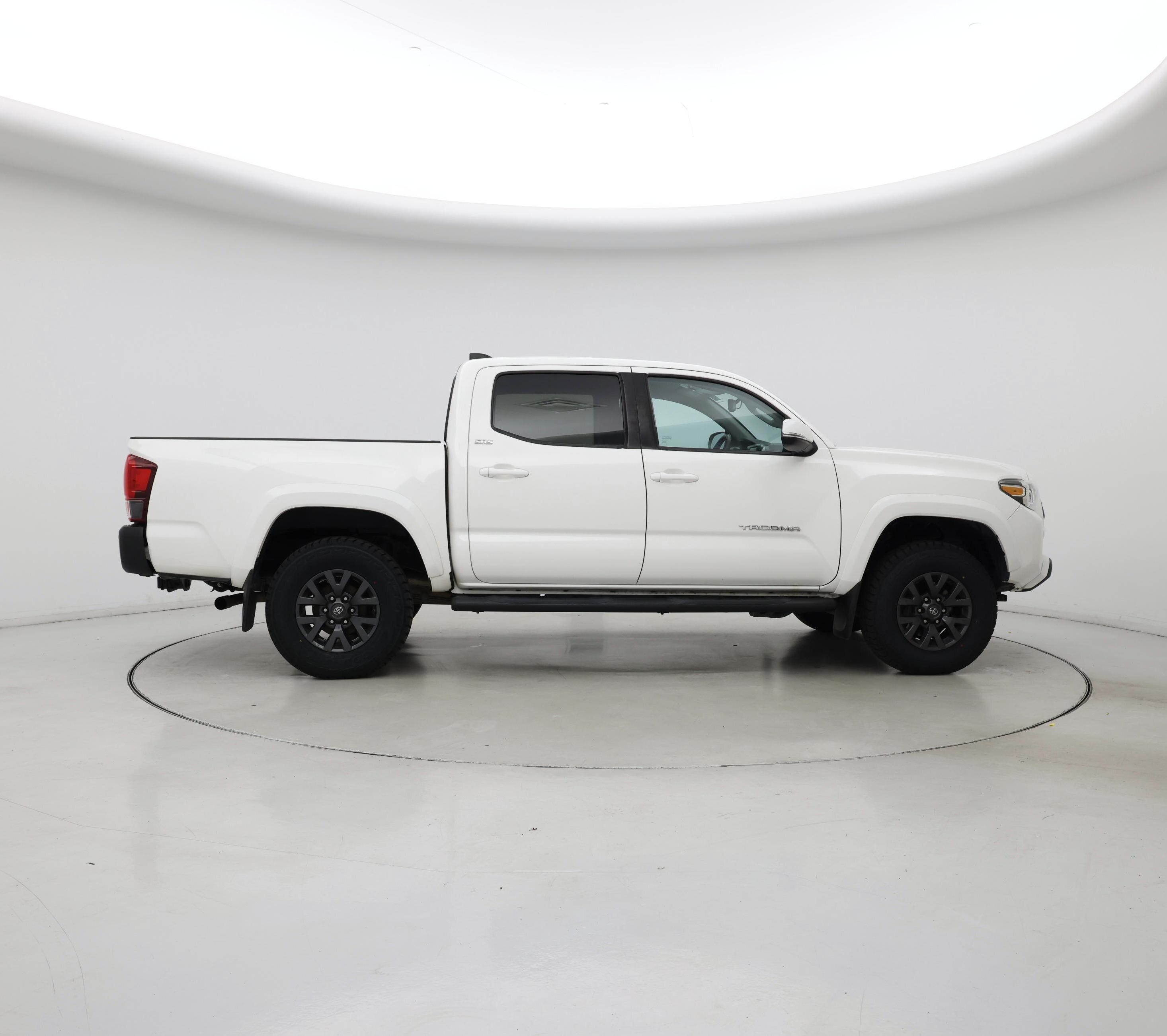 Thumbnail: 2020 Toyota Tacoma - 7