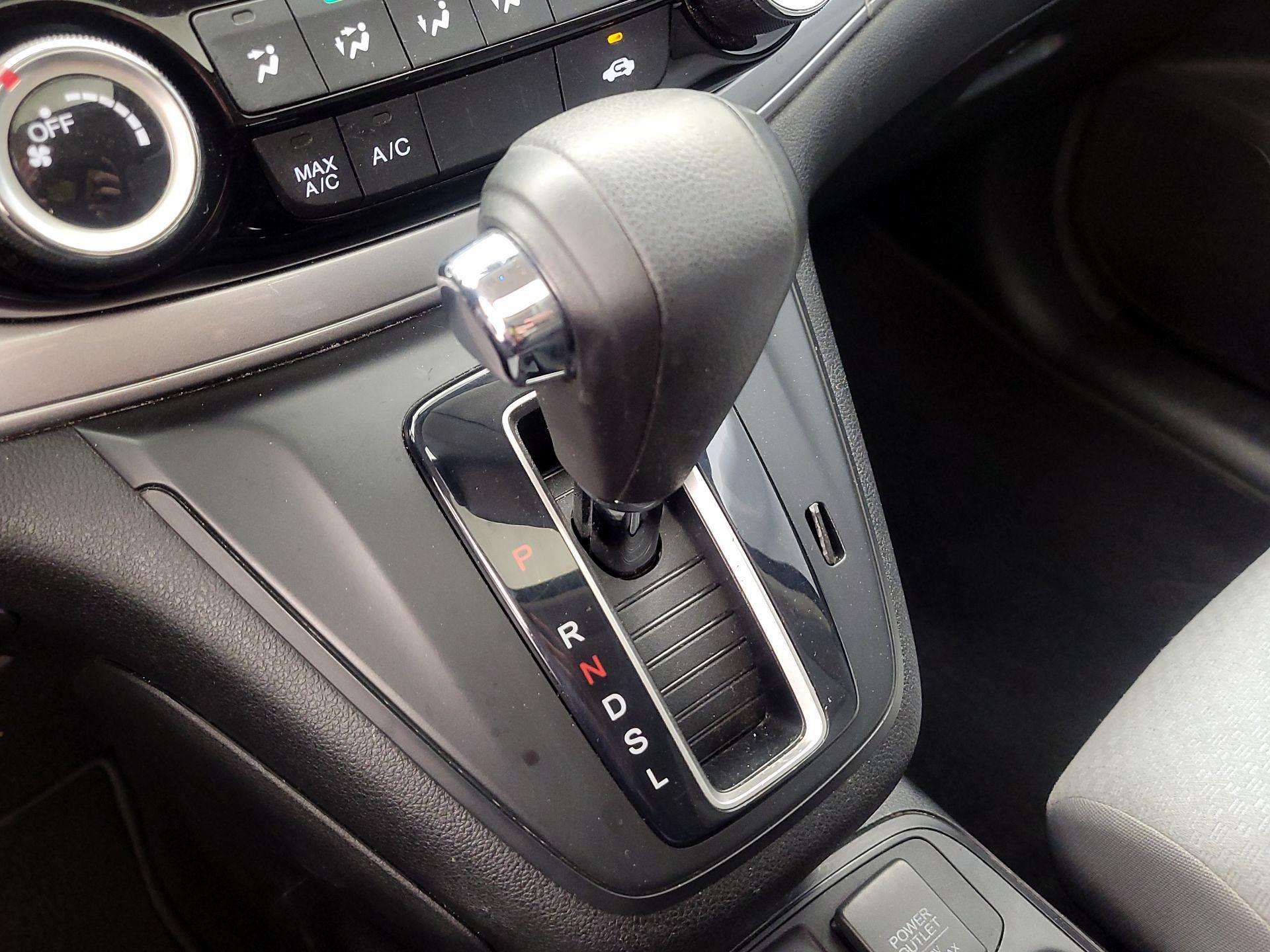 Thumbnail: 2015 Honda CR-V - 17