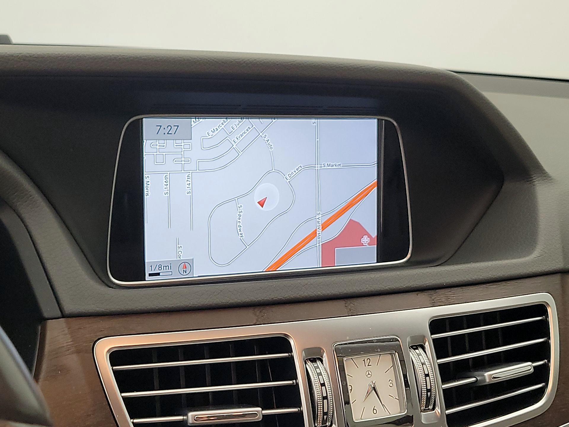 Thumbnail: 2015 Mercedes-Benz E-Class - 14