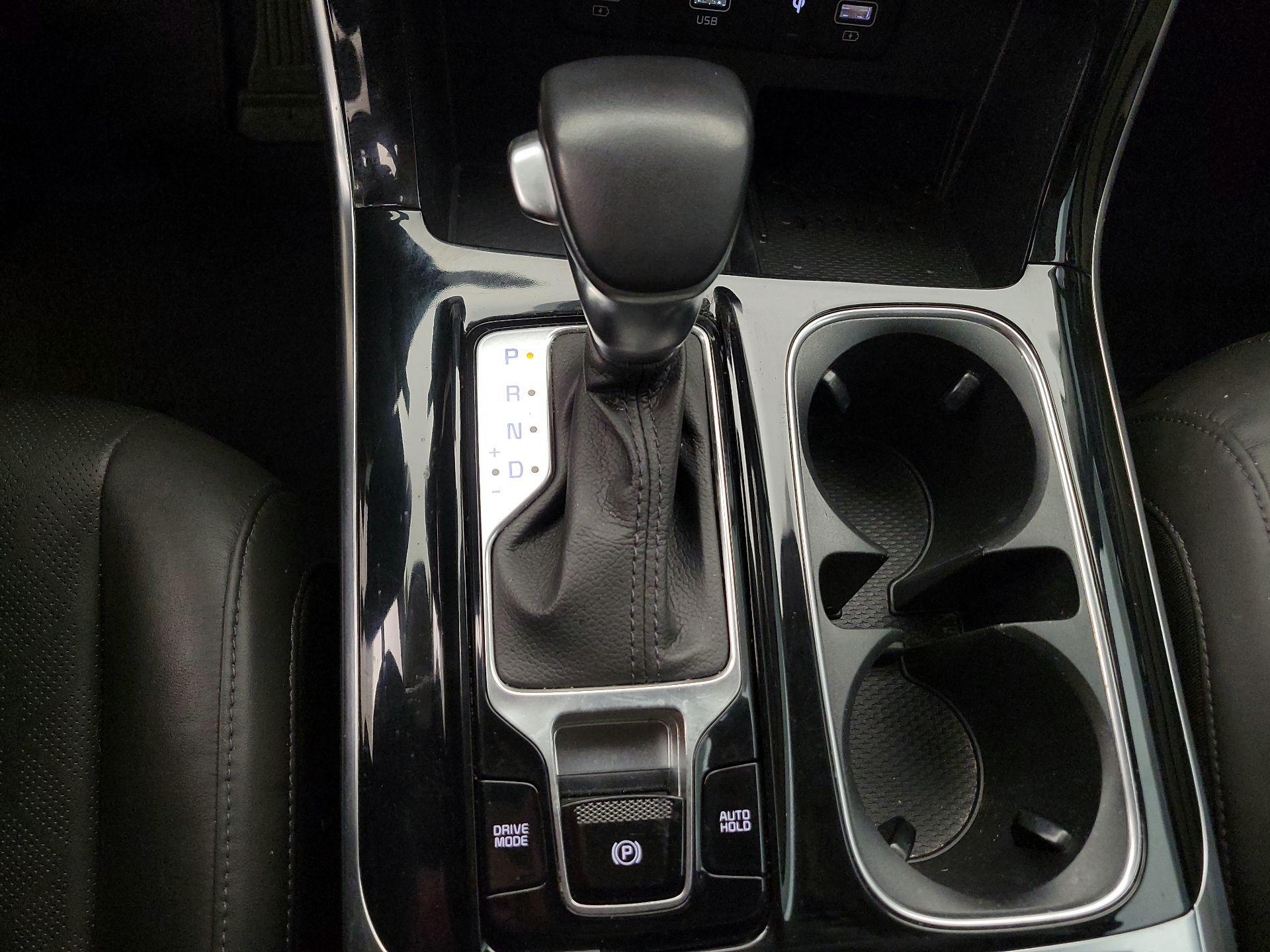 Thumbnail: 2022 Kia Carnival - 18