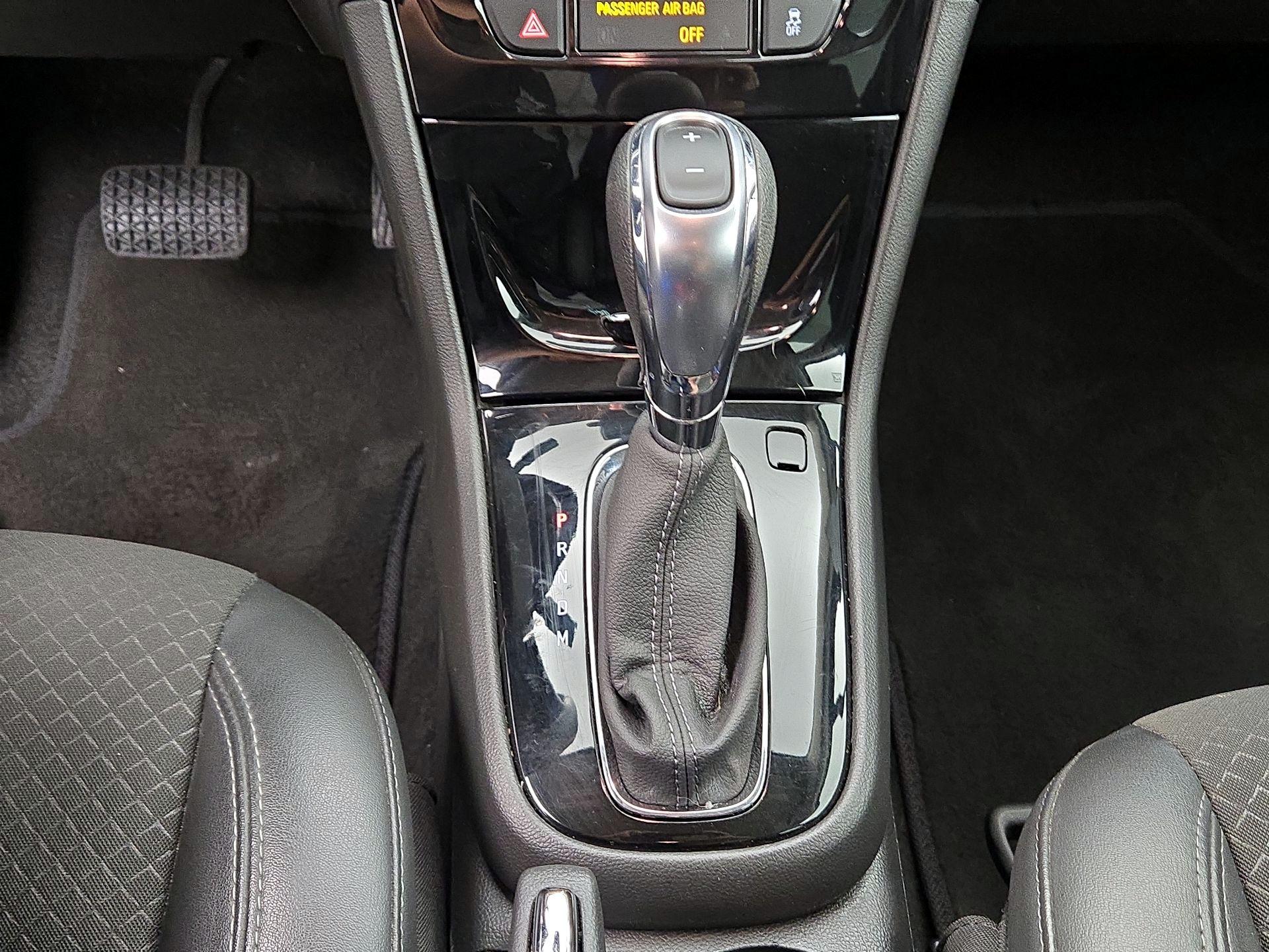 Thumbnail: 2019 Buick Encore - 17