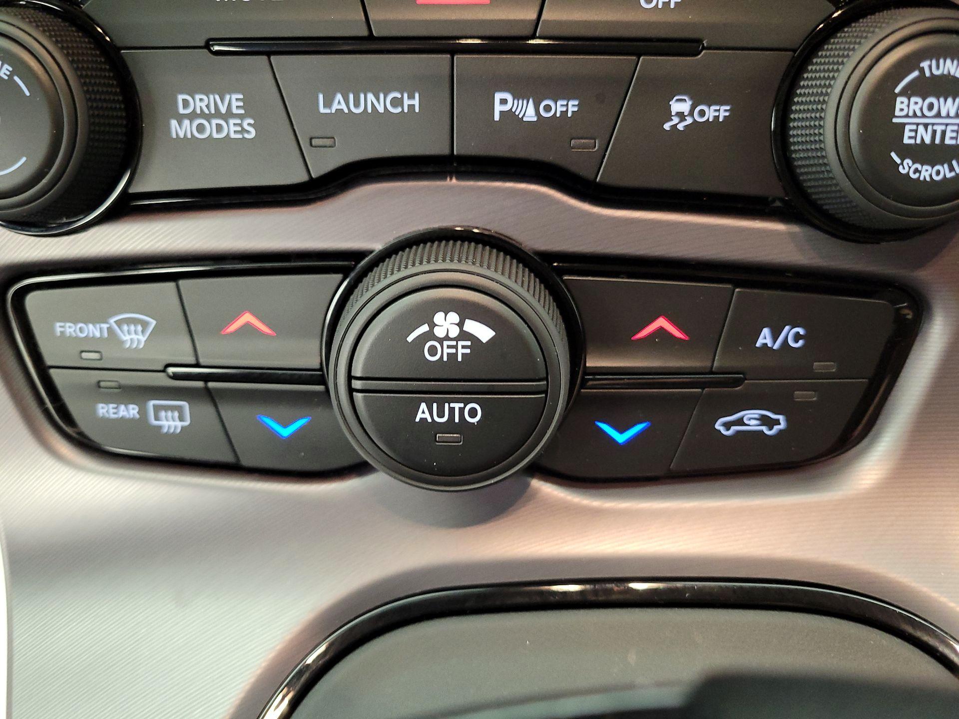 Thumbnail: 2021 Dodge Challenger - 16