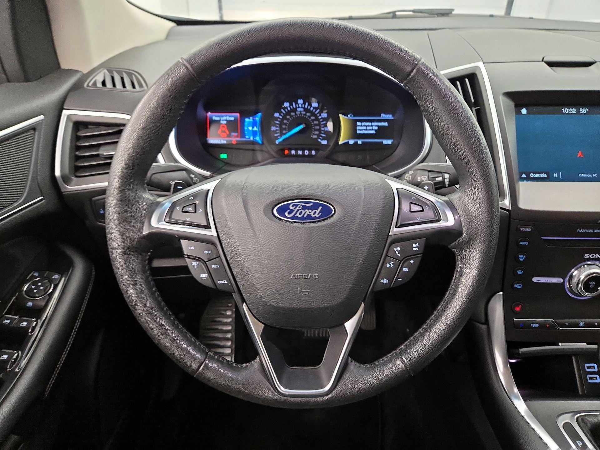 Thumbnail: 2017 Ford Edge - 10