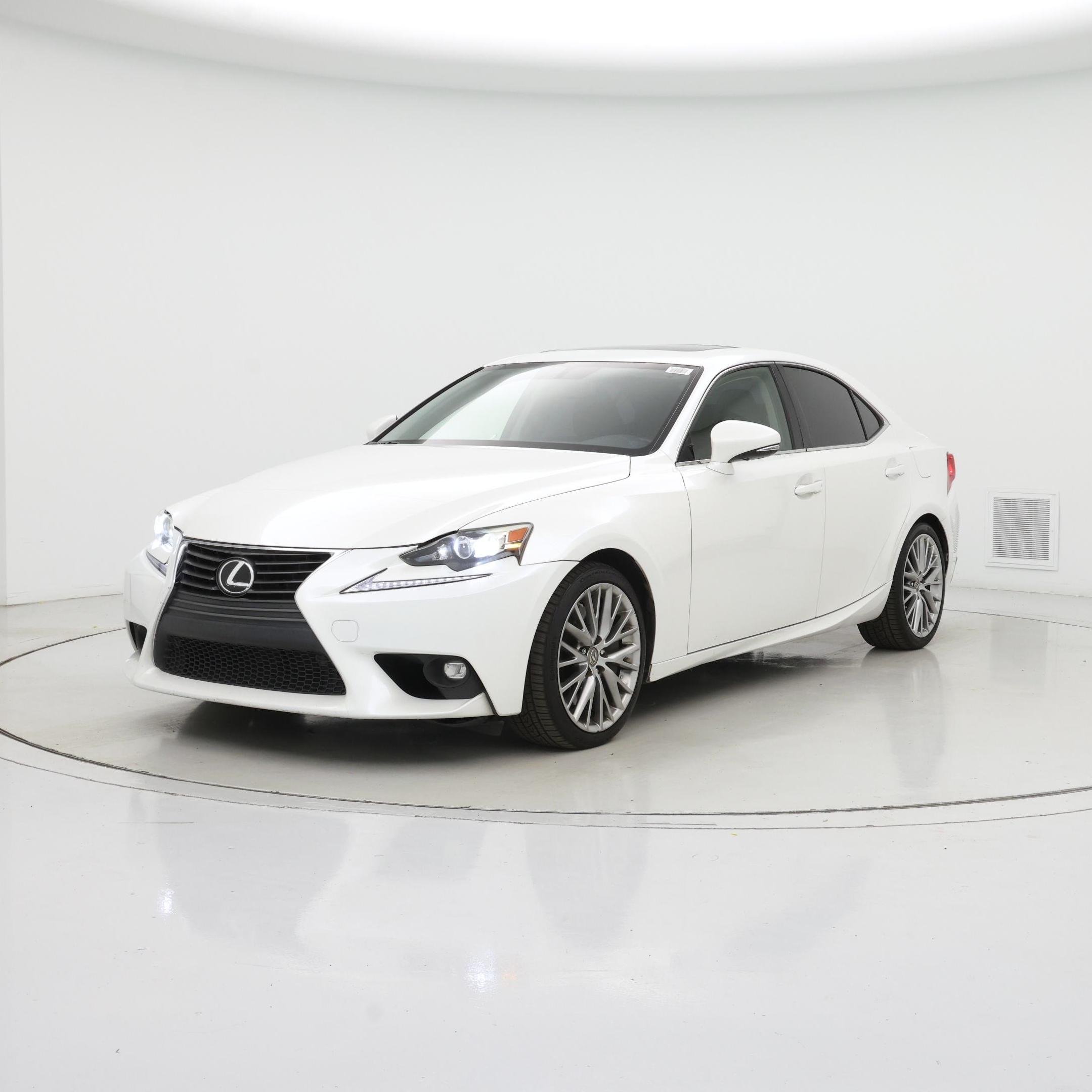 Thumbnail: 2016 Lexus IS - 4