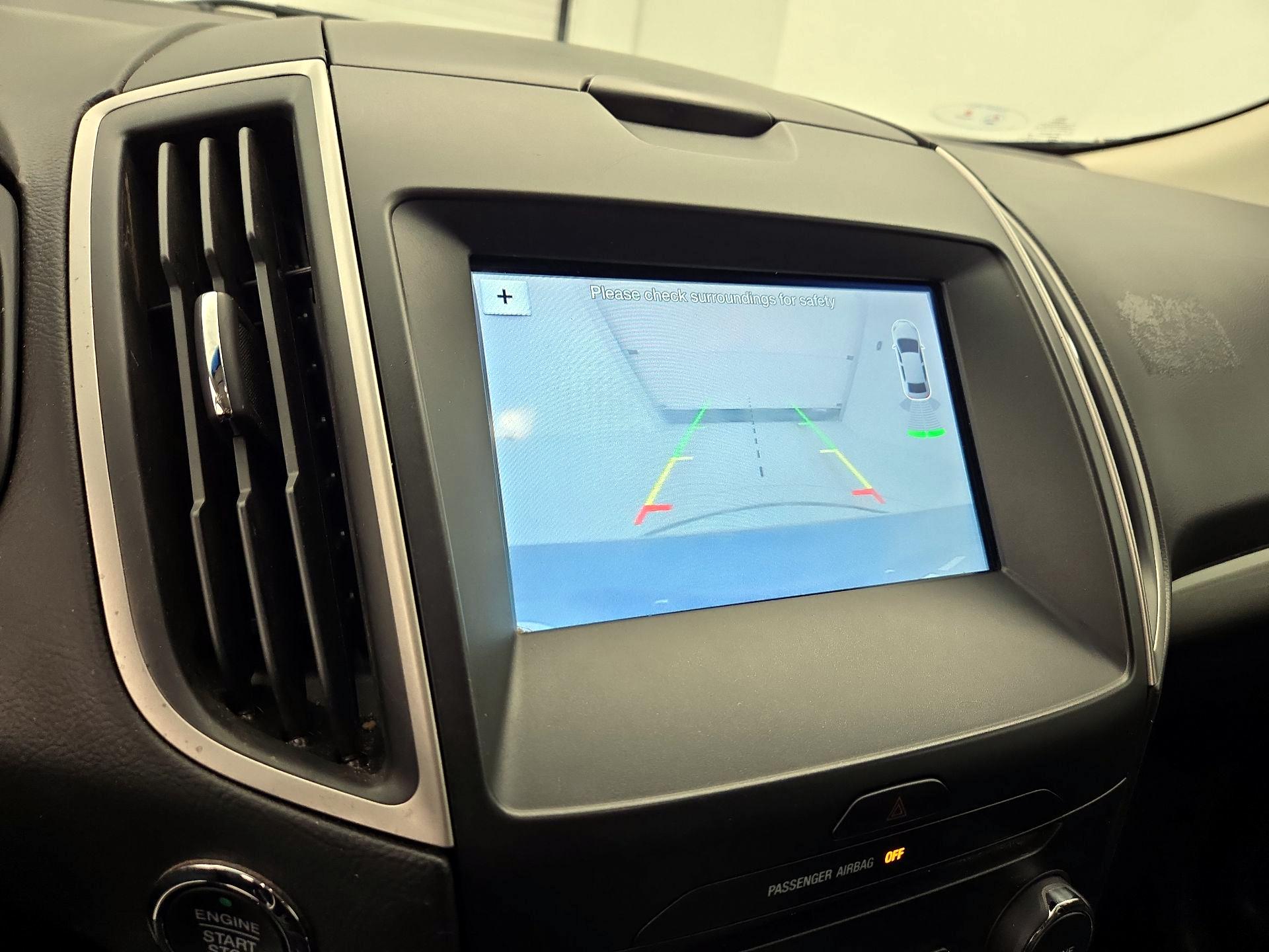 Thumbnail: 2018 Ford Edge - 15