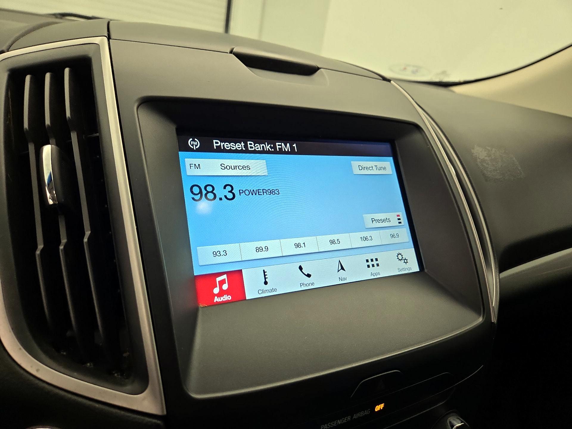 Thumbnail: 2018 Ford Edge - 16