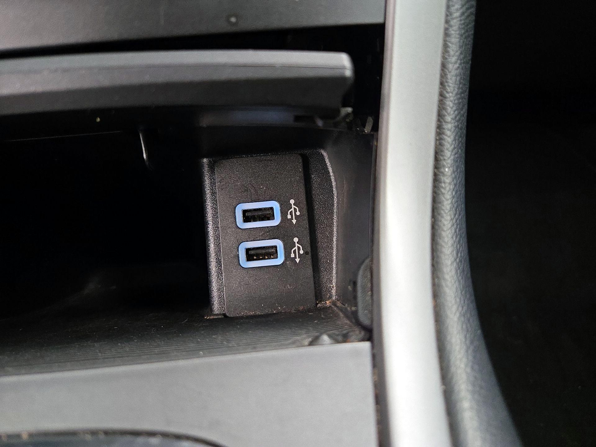 Thumbnail: 2018 Ford Edge - 19