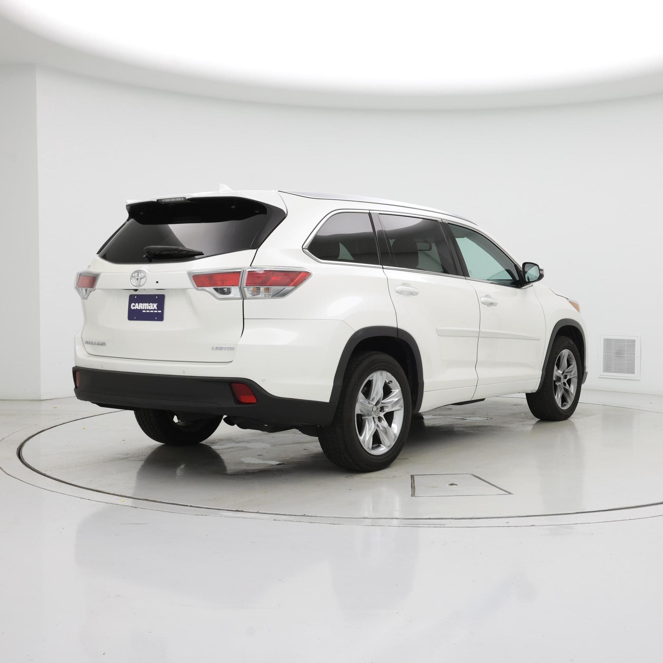 Thumbnail: 2014 Toyota Highlander - 8