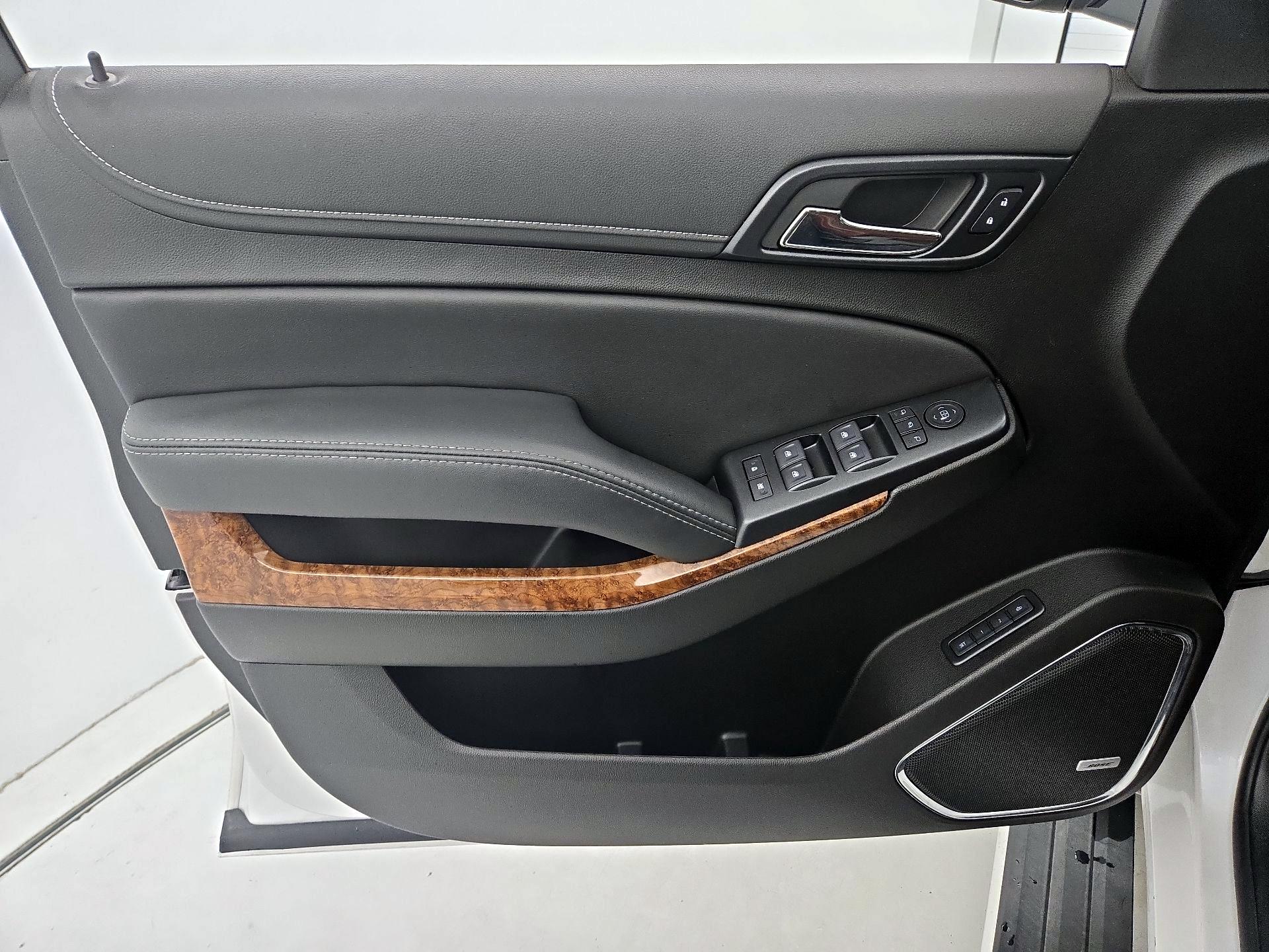 Thumbnail: 2019 Chevrolet Tahoe - 12