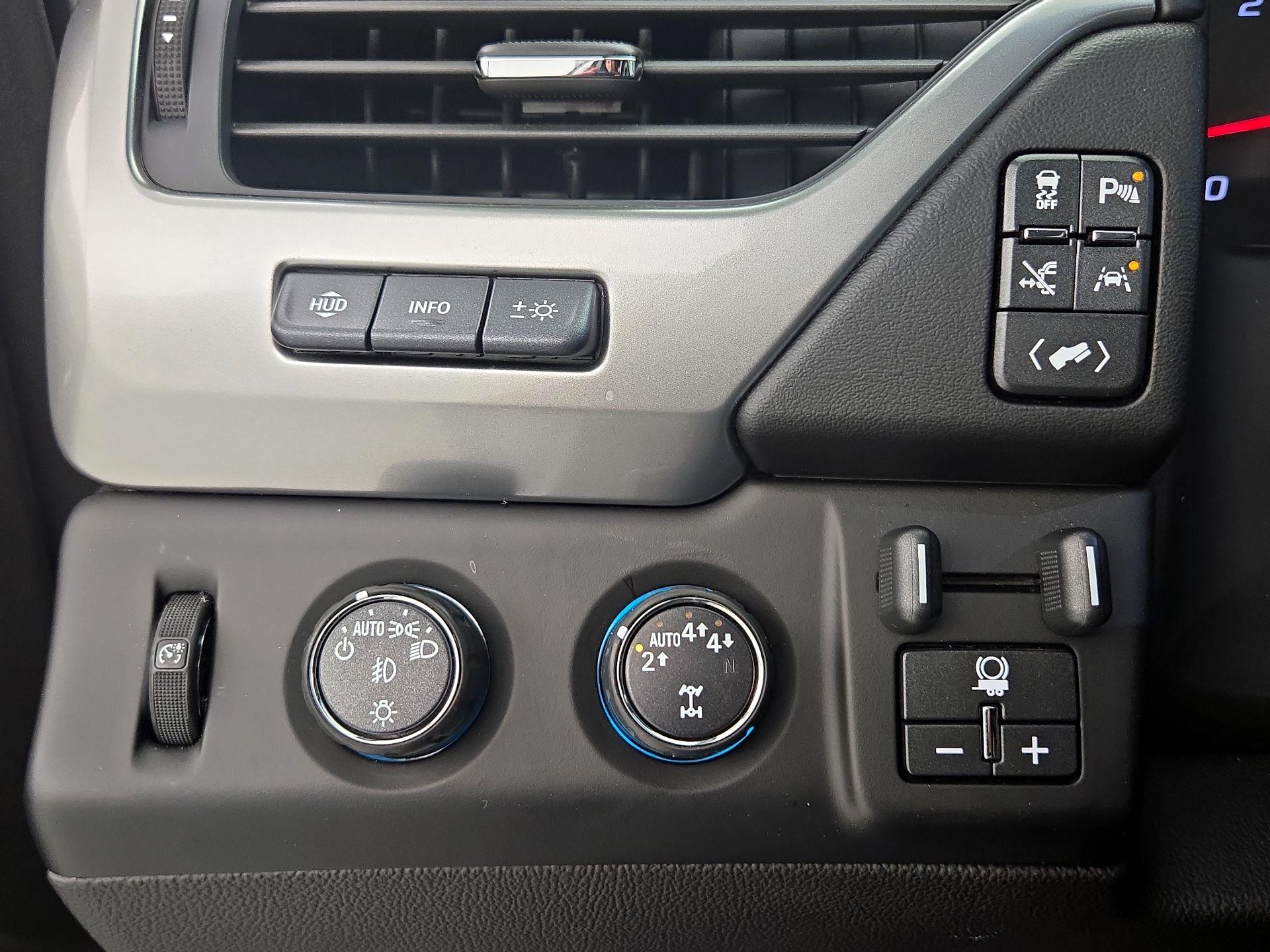 Thumbnail: 2019 Chevrolet Tahoe - 13