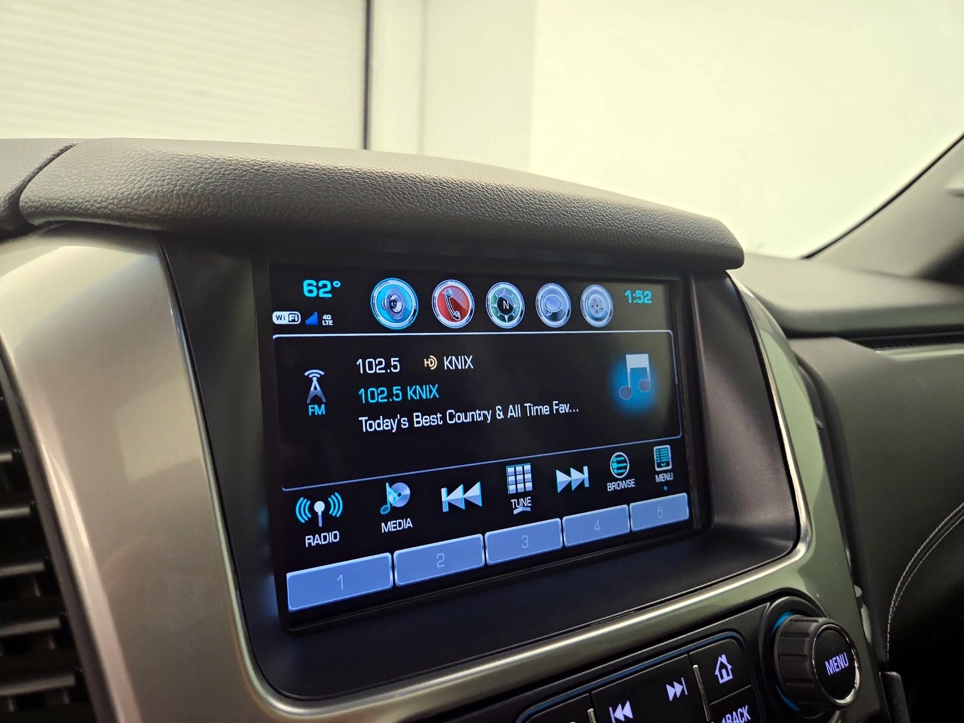 Thumbnail: 2019 Chevrolet Tahoe - 15