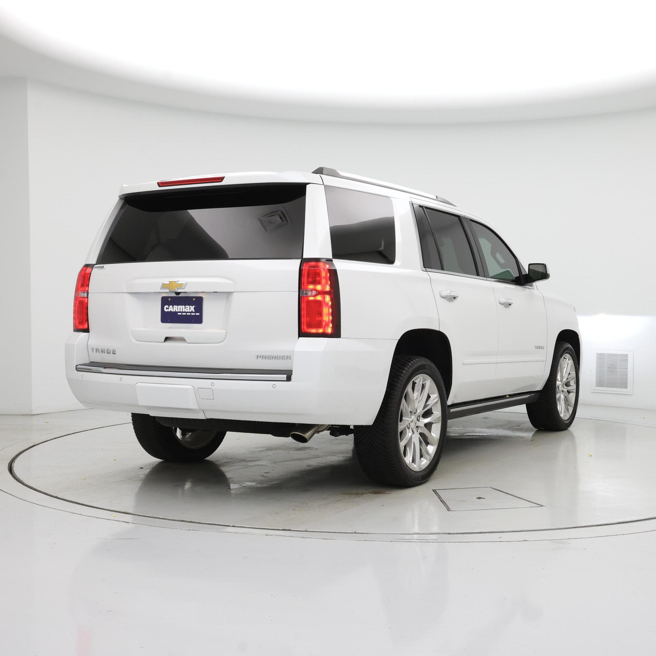 Thumbnail: 2019 Chevrolet Tahoe - 8