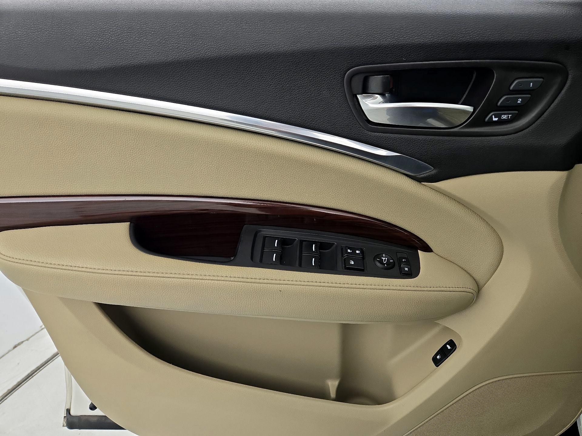 Thumbnail: 2016 Acura MDX - 12