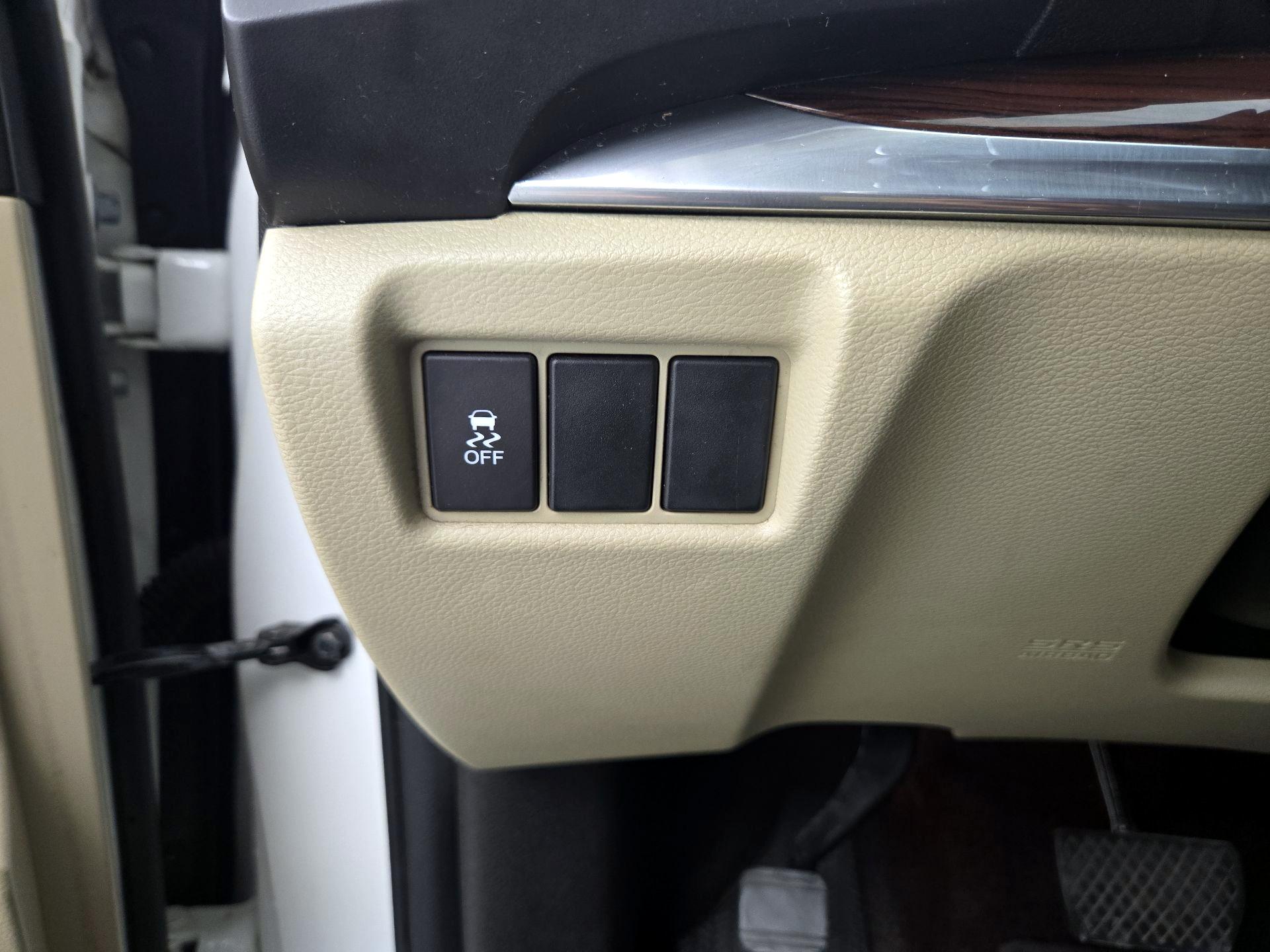 Thumbnail: 2016 Acura MDX - 13