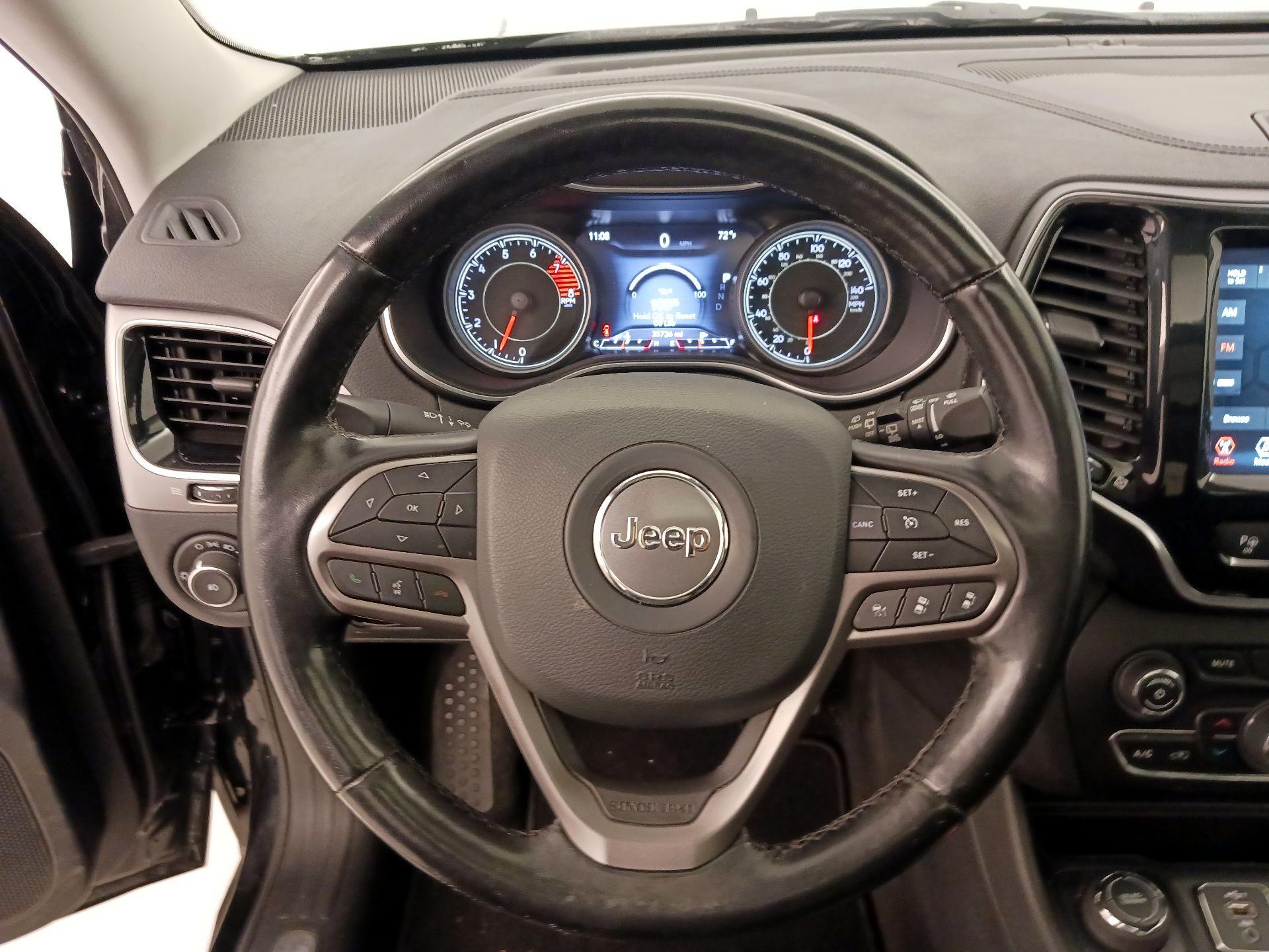 Thumbnail: 2021 Jeep Cherokee - 10