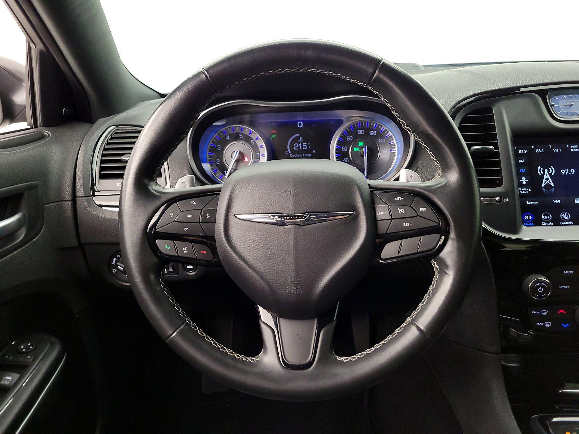 Thumbnail: 2021 Chrysler 300 - 10