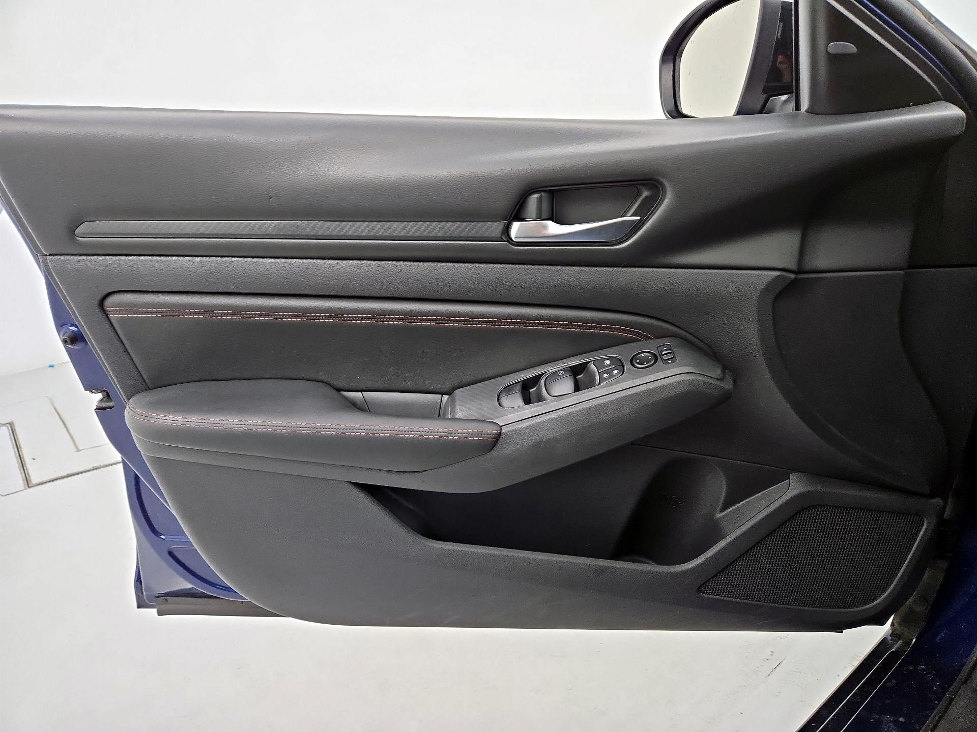 Thumbnail: 2020 Nissan Altima - 12