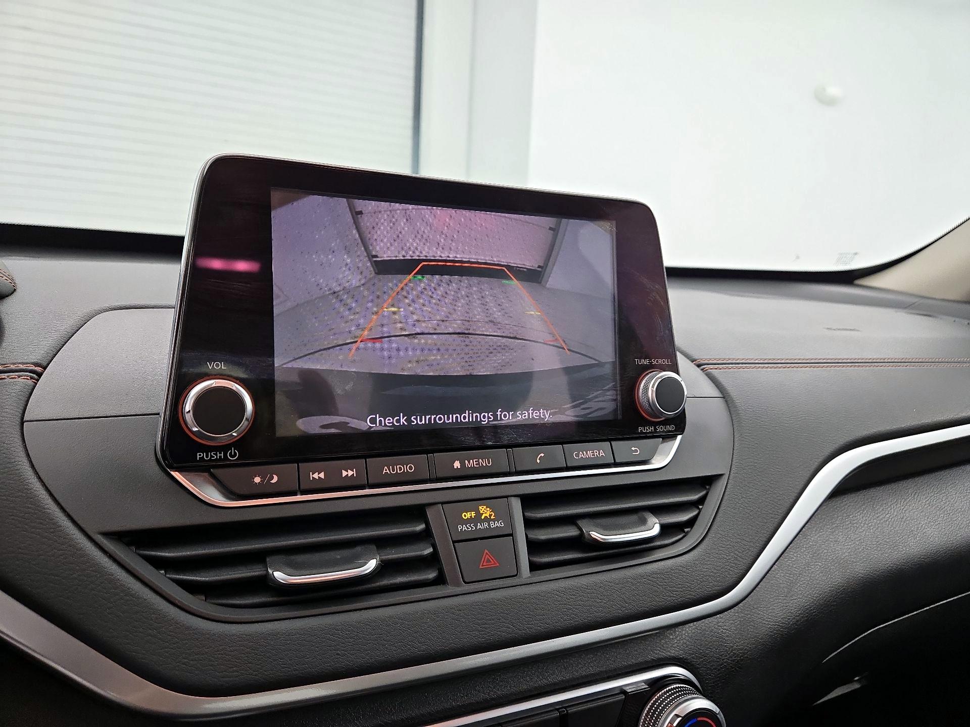 Thumbnail: 2020 Nissan Altima - 14