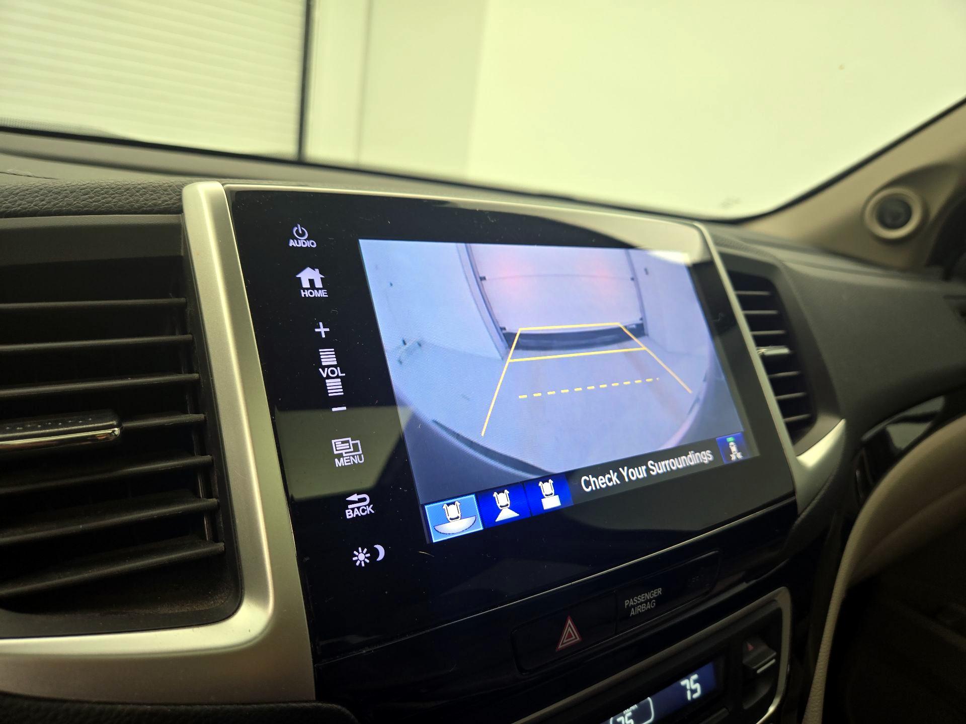 Thumbnail: 2019 Honda Ridgeline - 15