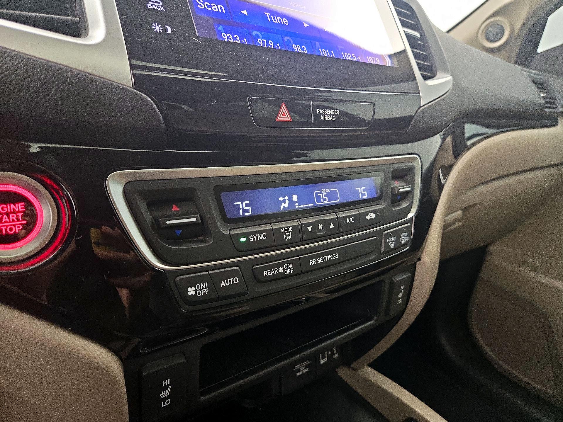 Thumbnail: 2019 Honda Ridgeline - 17