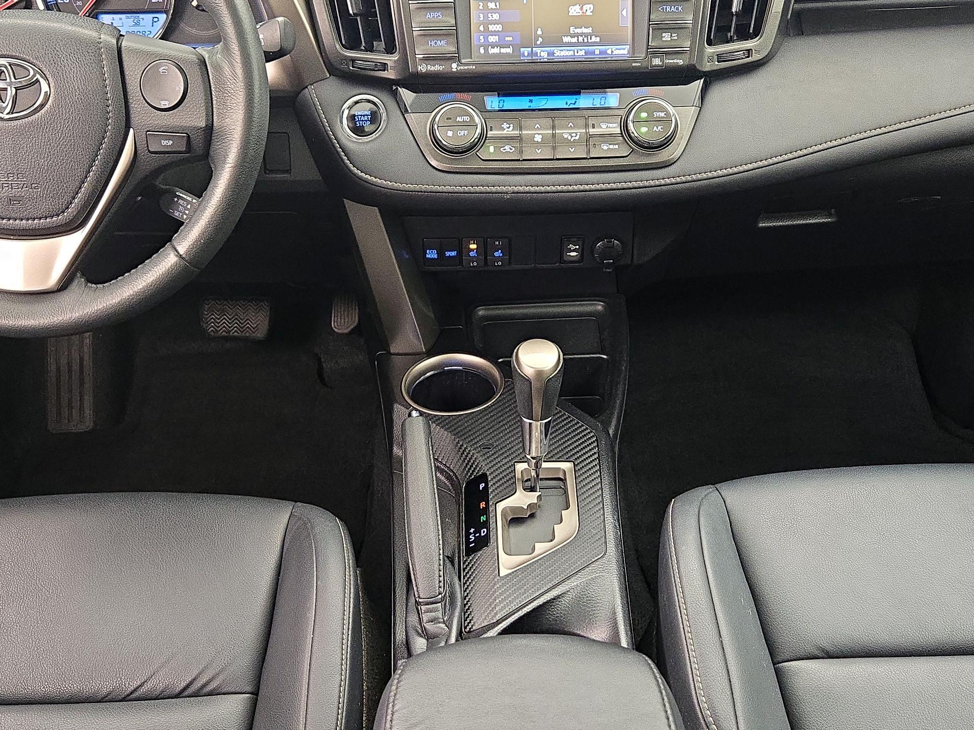 Thumbnail: 2015 Toyota RAV4 - 17