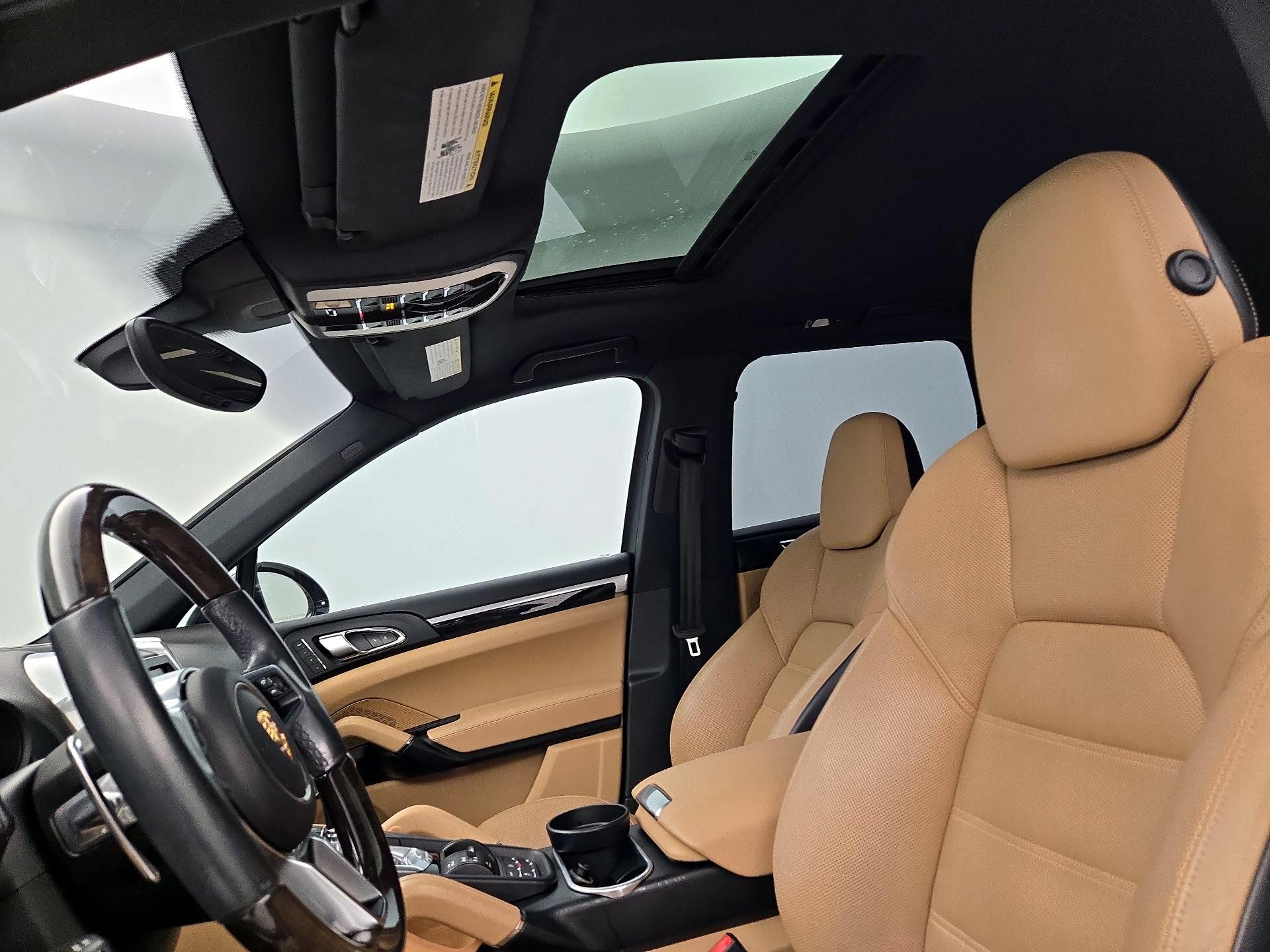 Thumbnail: 2016 Porsche Cayenne - 20