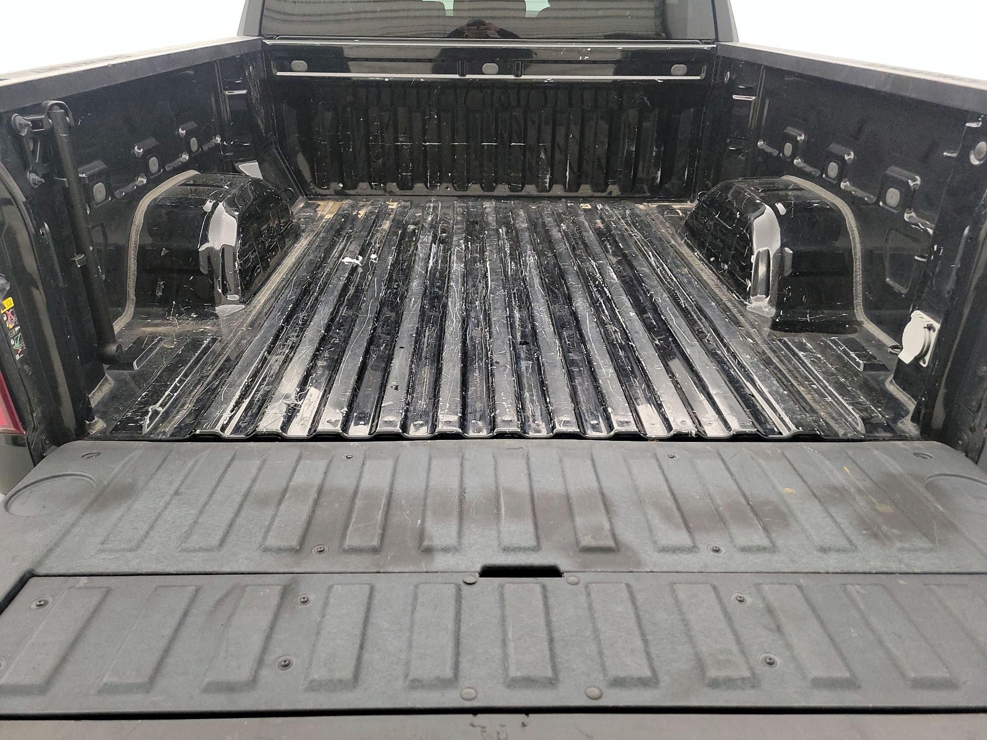 Thumbnail: 2023 Chevrolet Silverado 1500 - 20