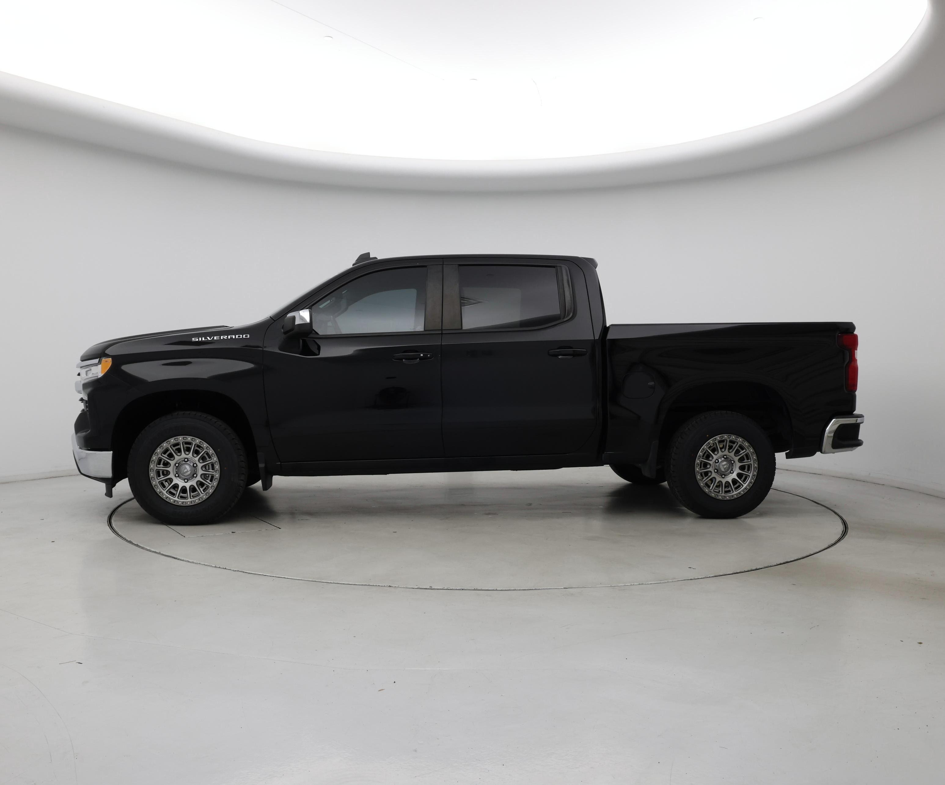 Thumbnail: 2023 Chevrolet Silverado 1500 - 3