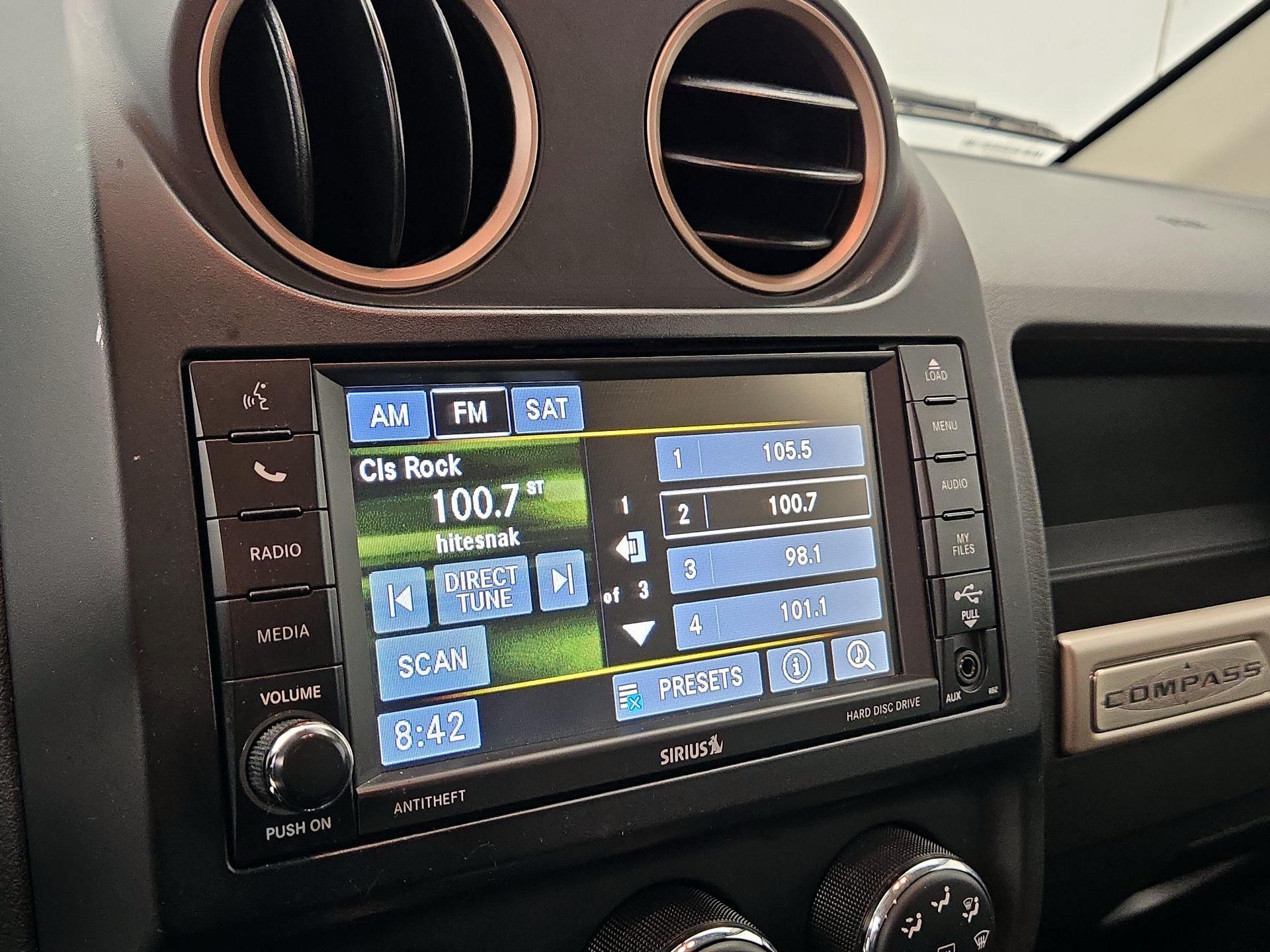 Thumbnail: 2016 Jeep Compass - 13