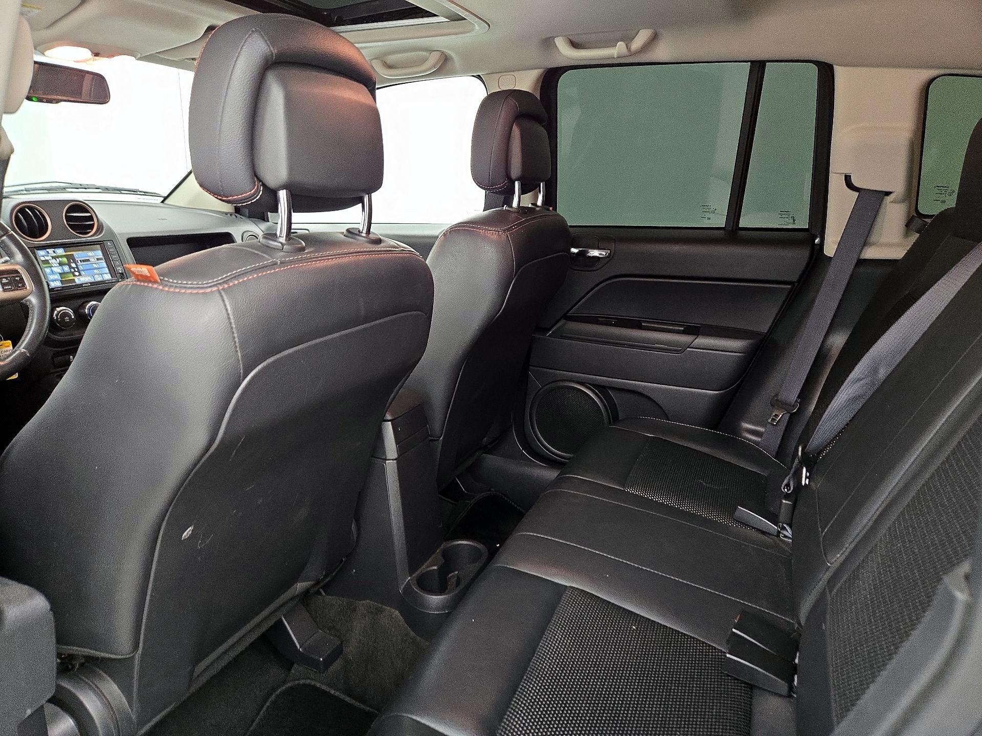 Thumbnail: 2016 Jeep Compass - 18